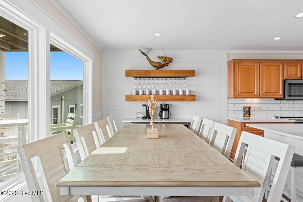 100556593 | Photo 25