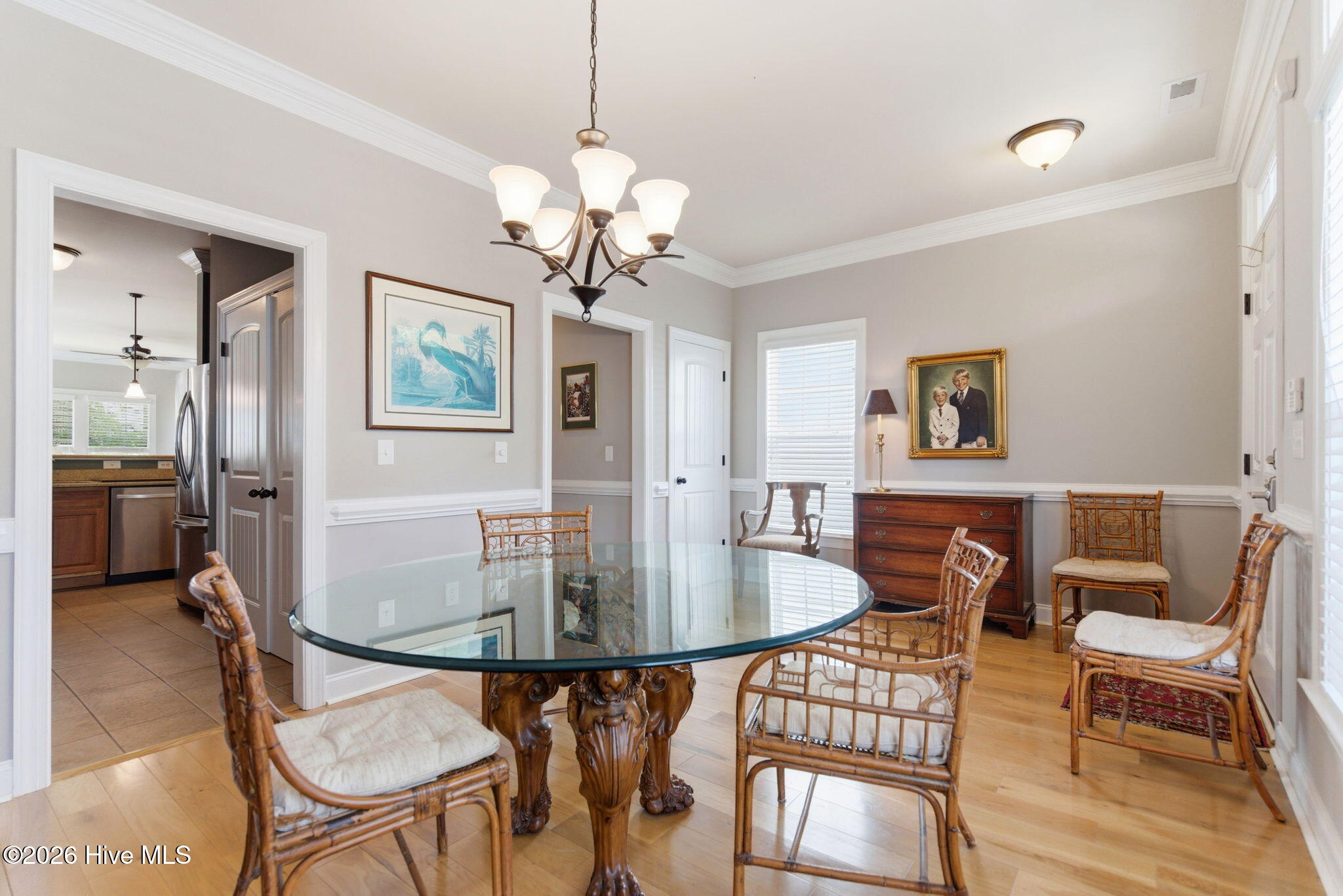 100569700 | Photo 17