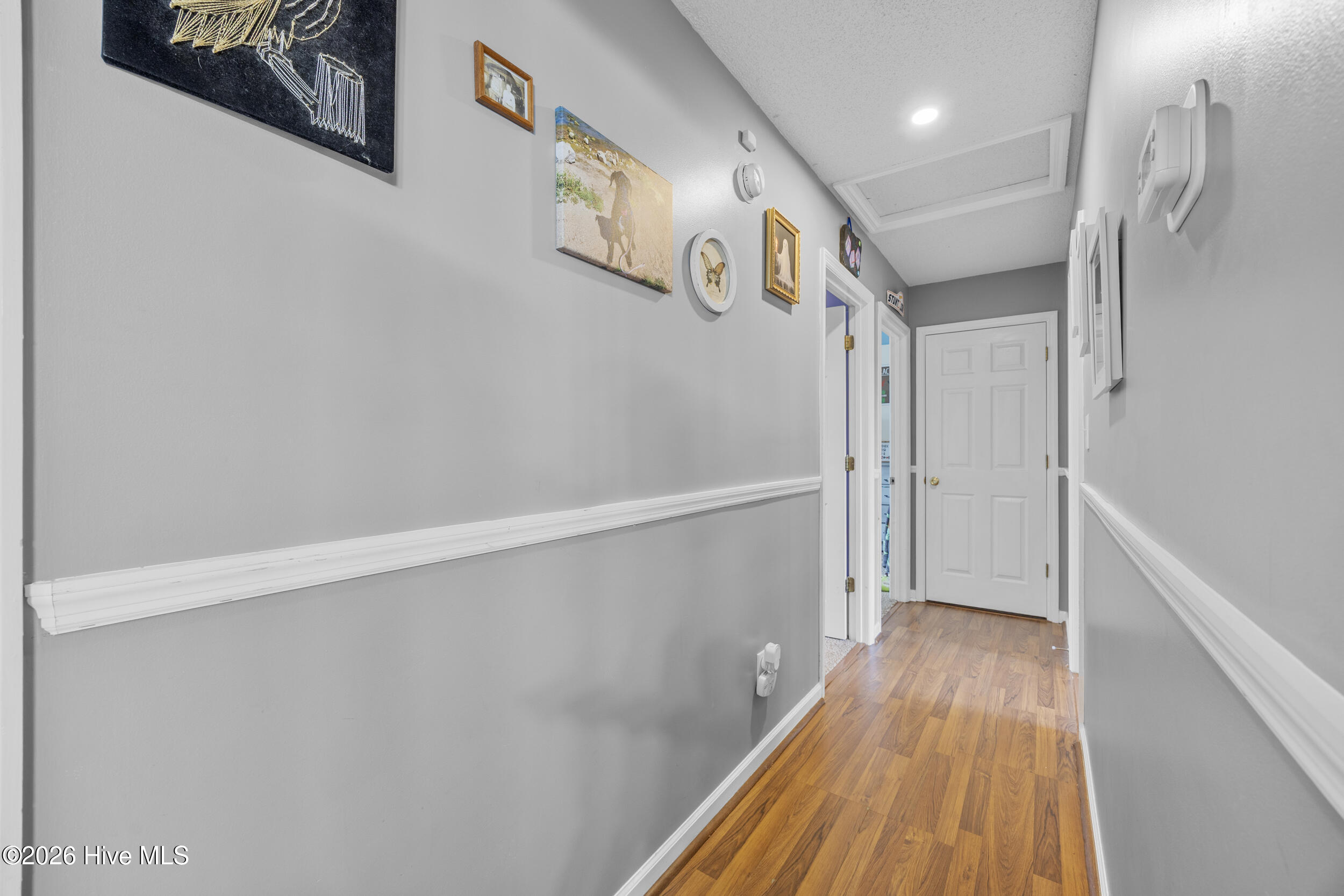 100565830 | Photo 15