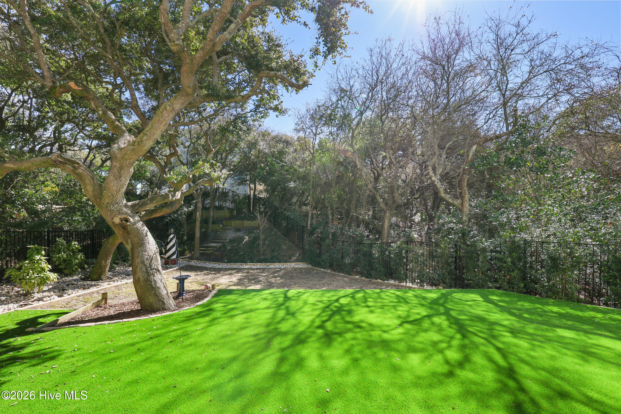 100552984 | Photo 34