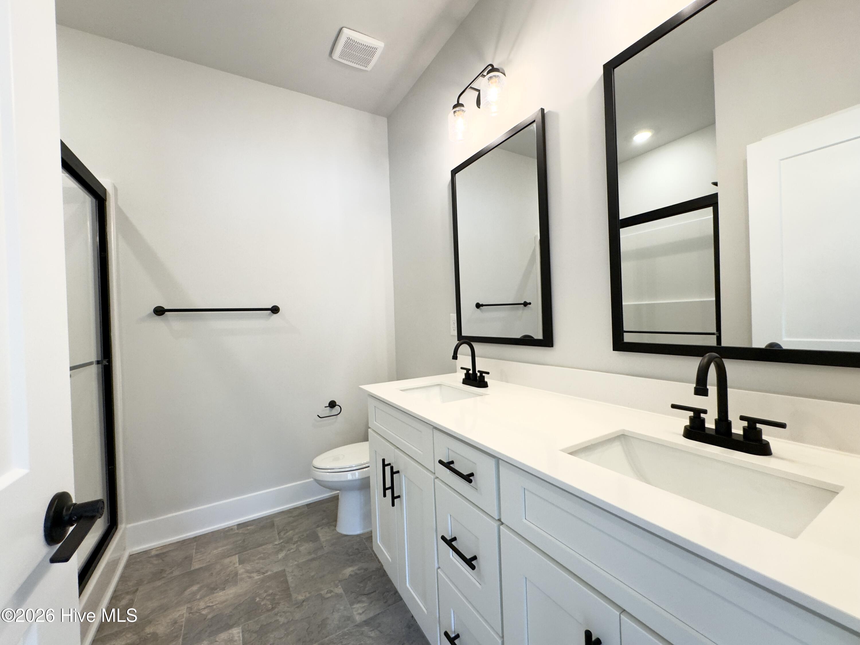 100551381 | Photo 16