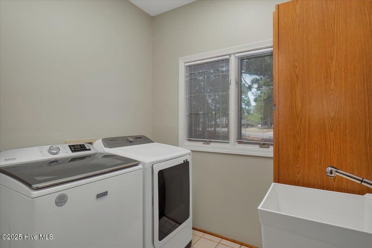 39-38 Pinebrook Dr._39