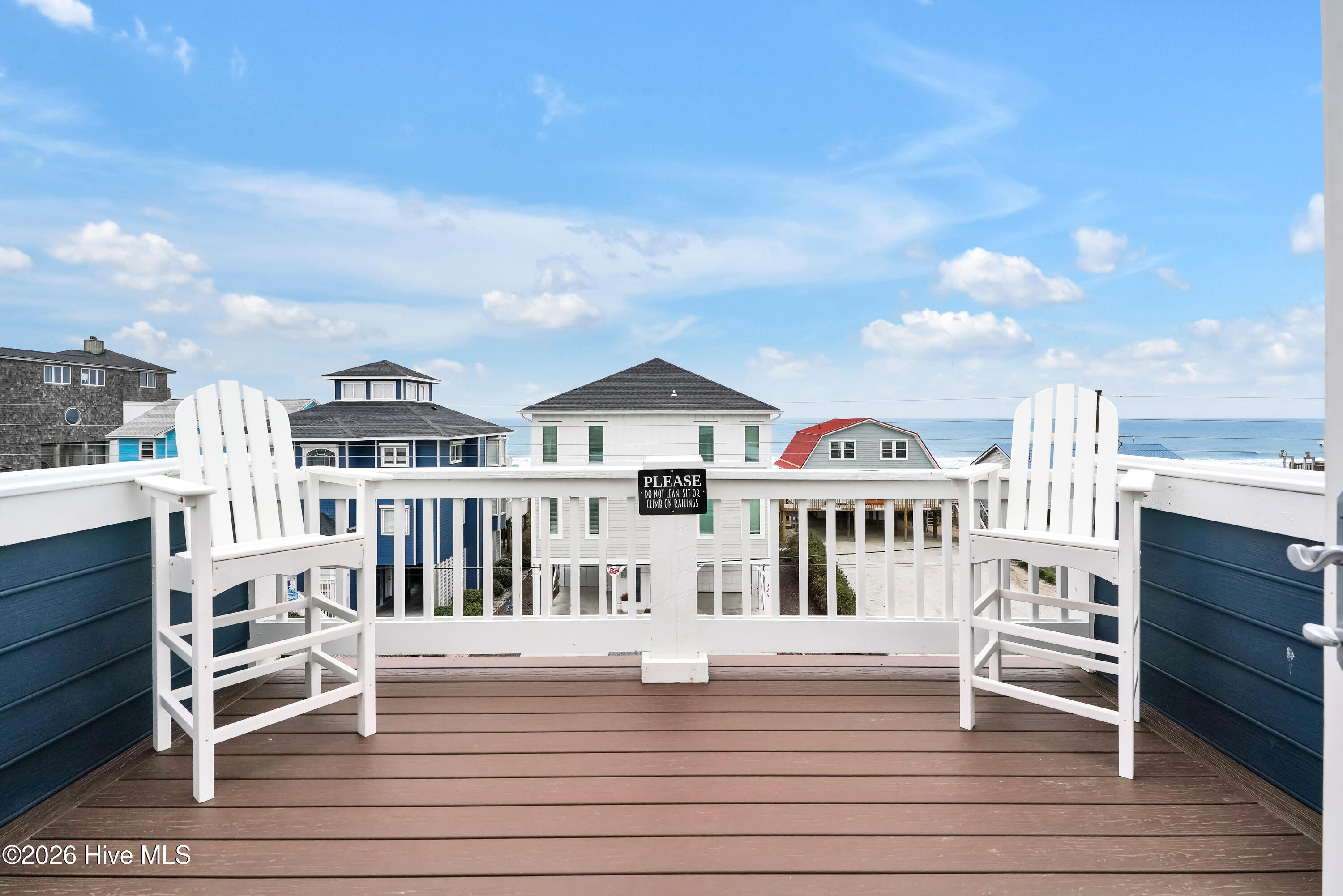 100561238 | Photo 44