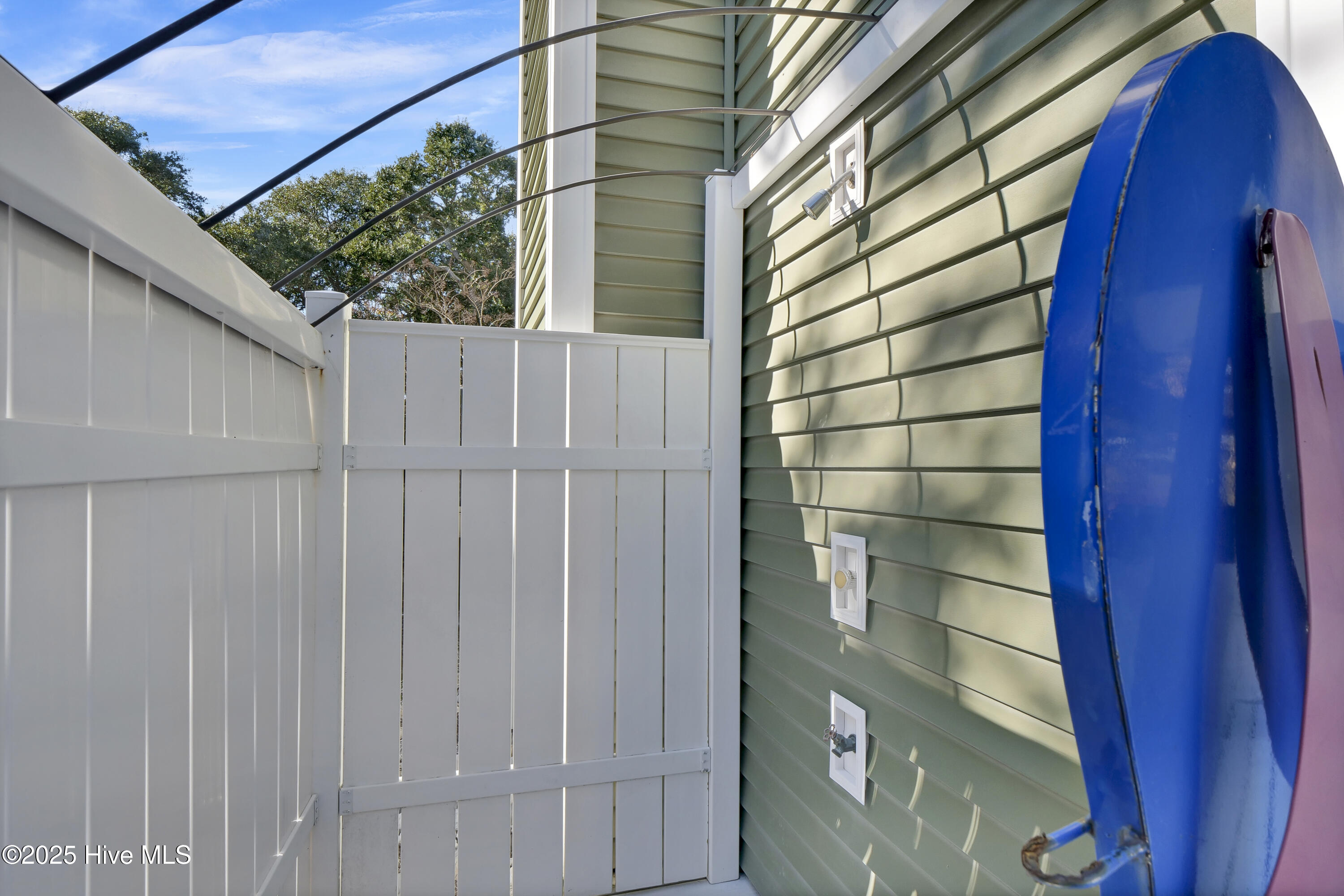 111 Cutlass Drive, Surf City, NC, 28445