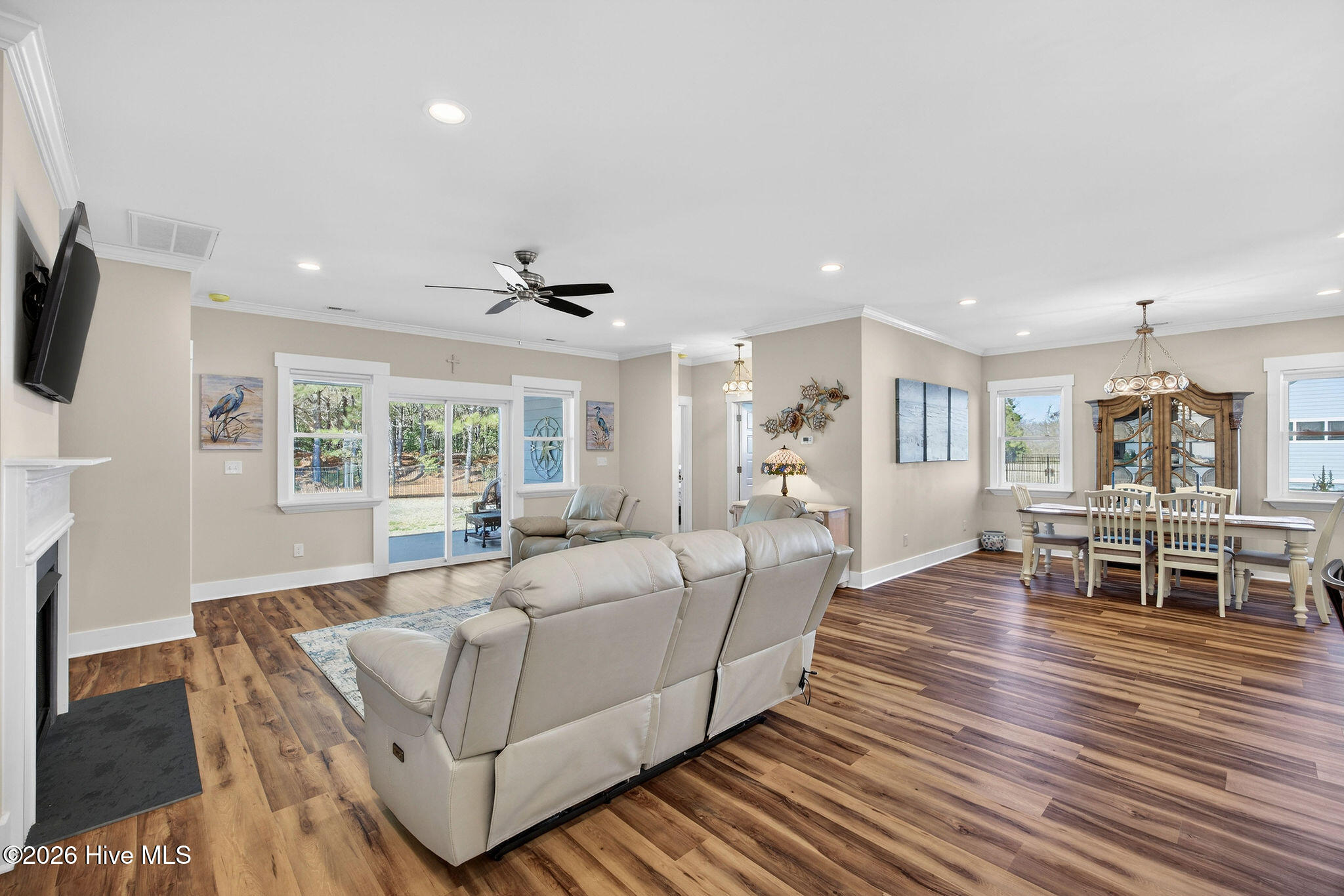 100552112 | Photo 10