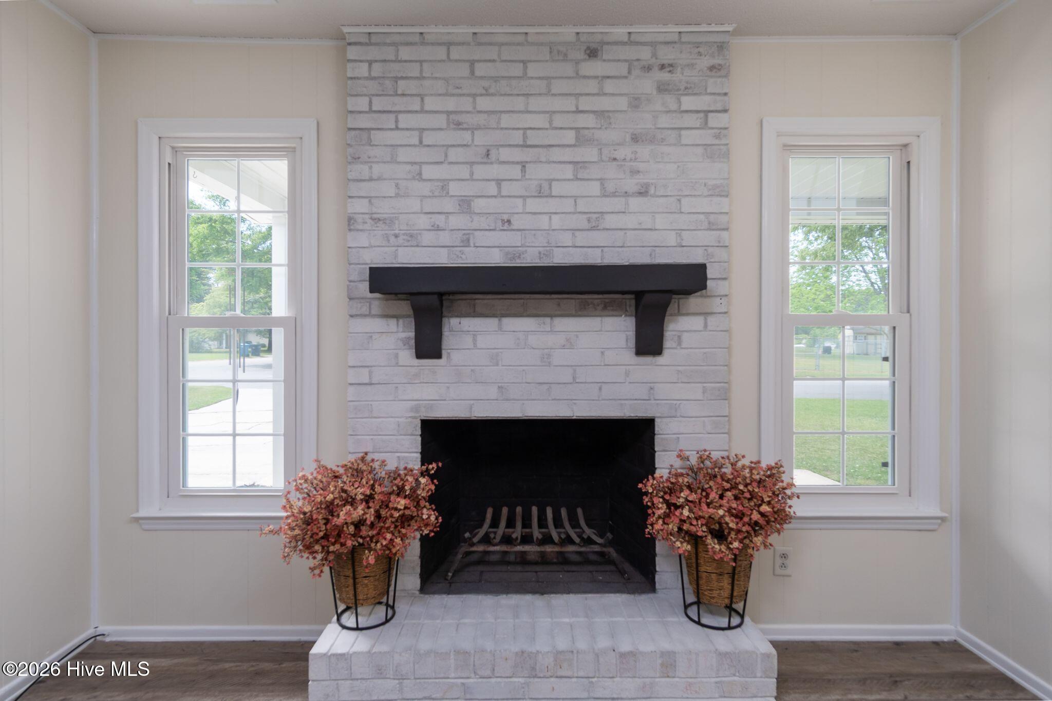 100568369 | Photo 17