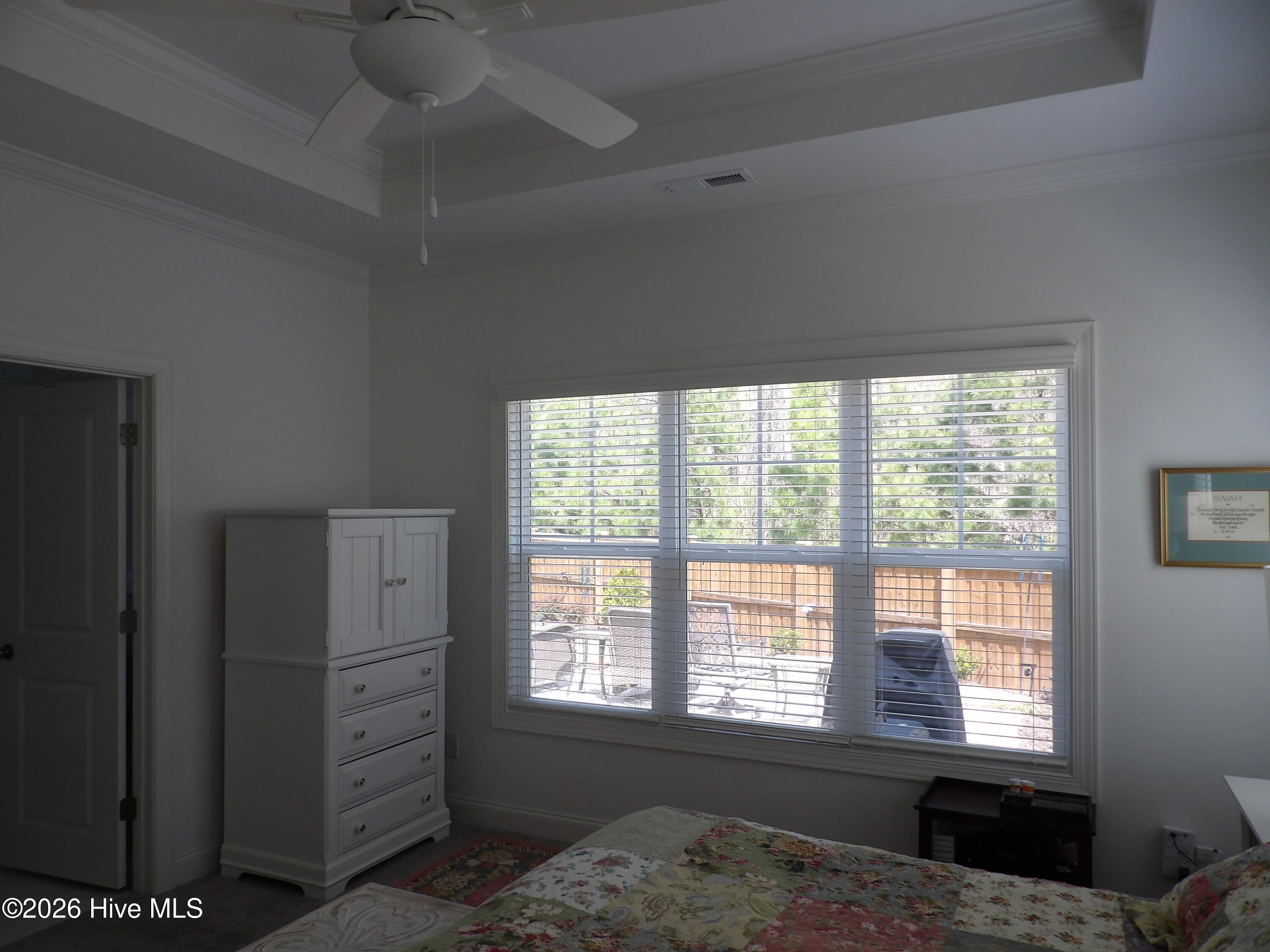 100561891 | Photo 30