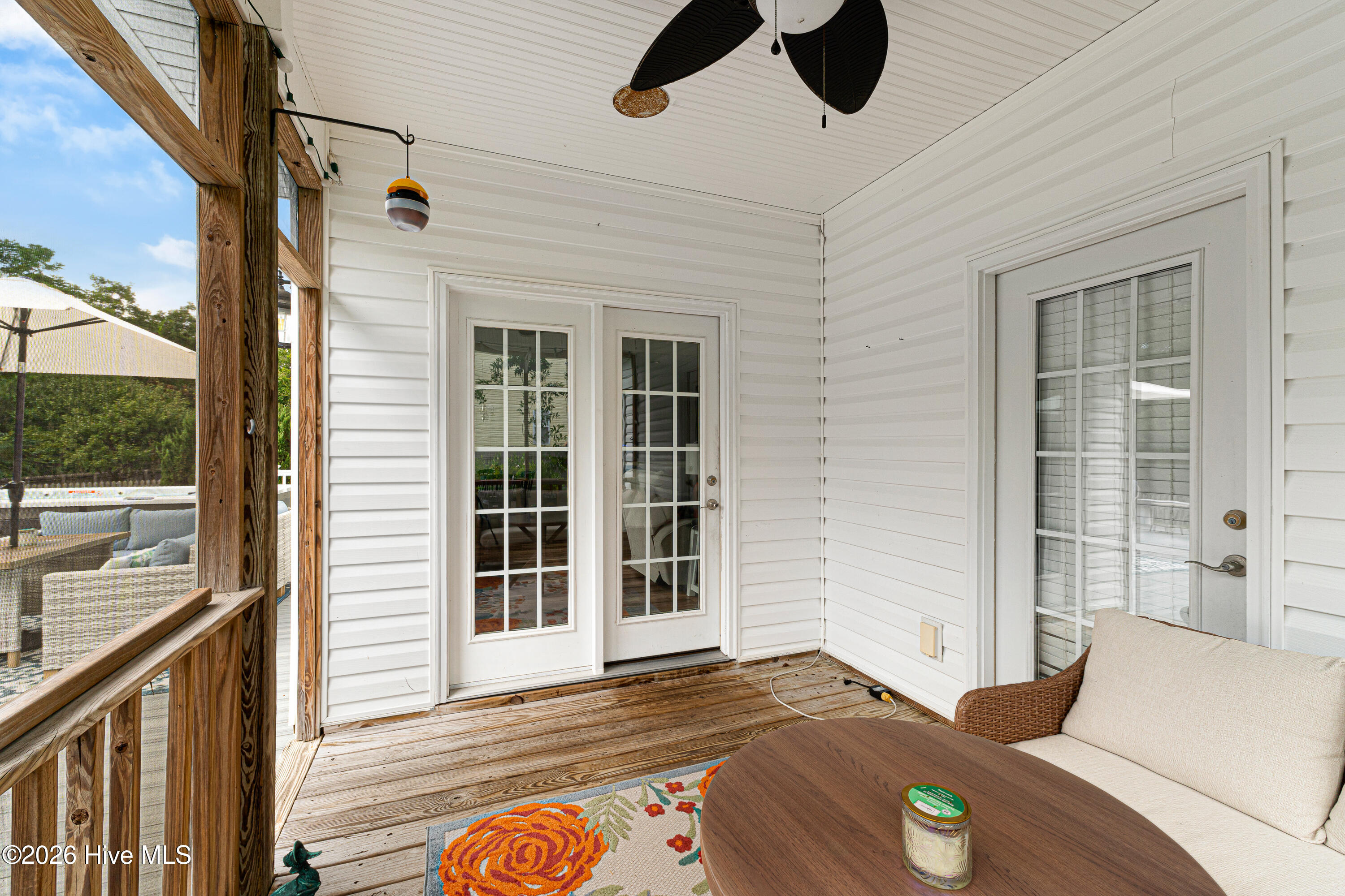 412 Waverly Court,Newport