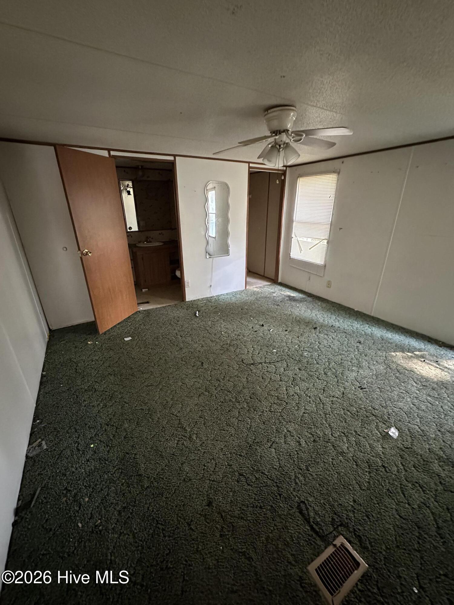 Photo 12 of Manufactured home for sale at 6410 Marsh Rd, Laurel Hill, NC 28351 | MLS# 100601453 | Listing updated on 2026-09-04
