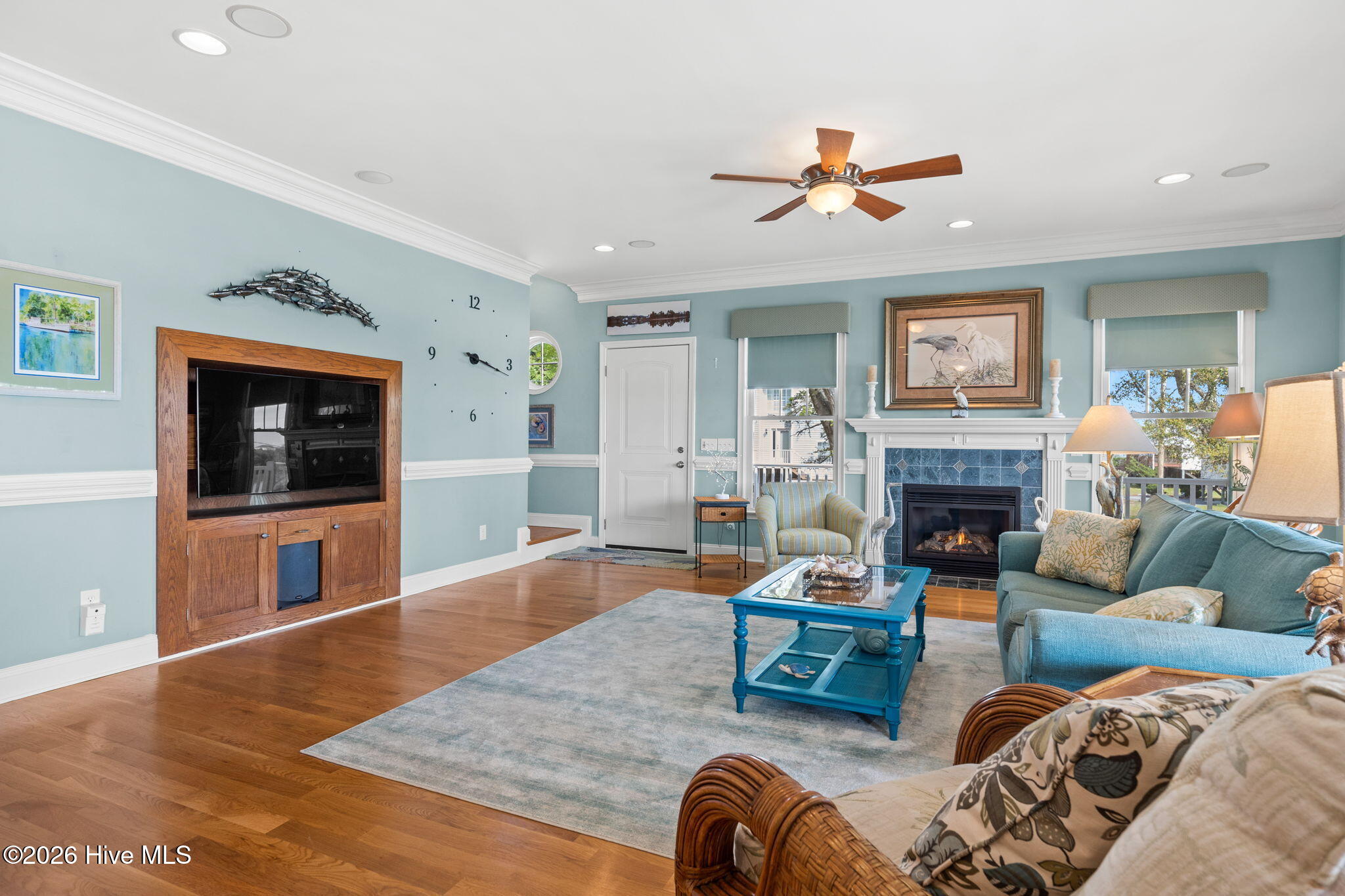 100566344 | Photo 39