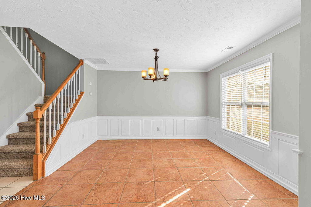 100557733 | Photo 16