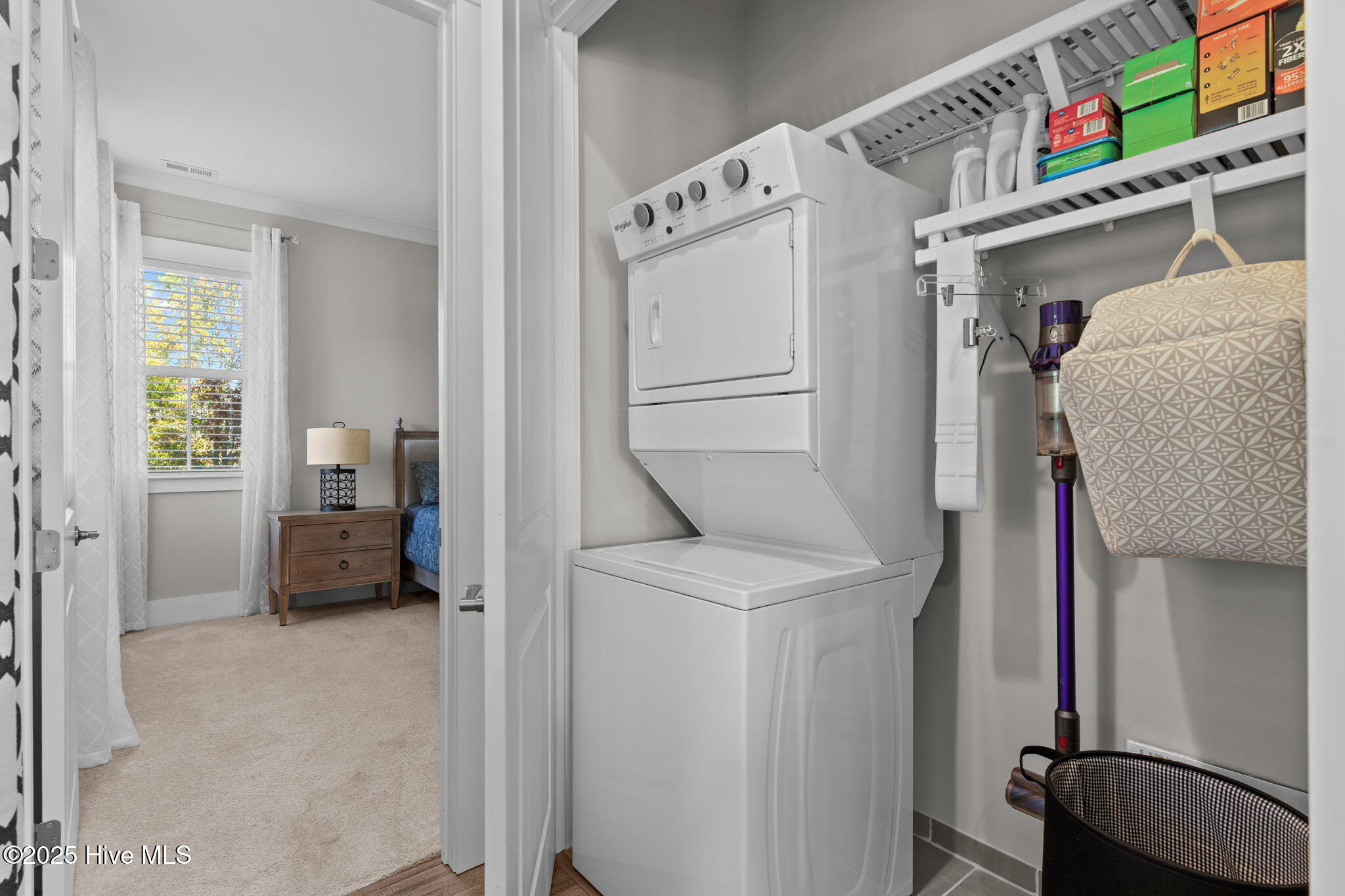 100543131 | Photo 34