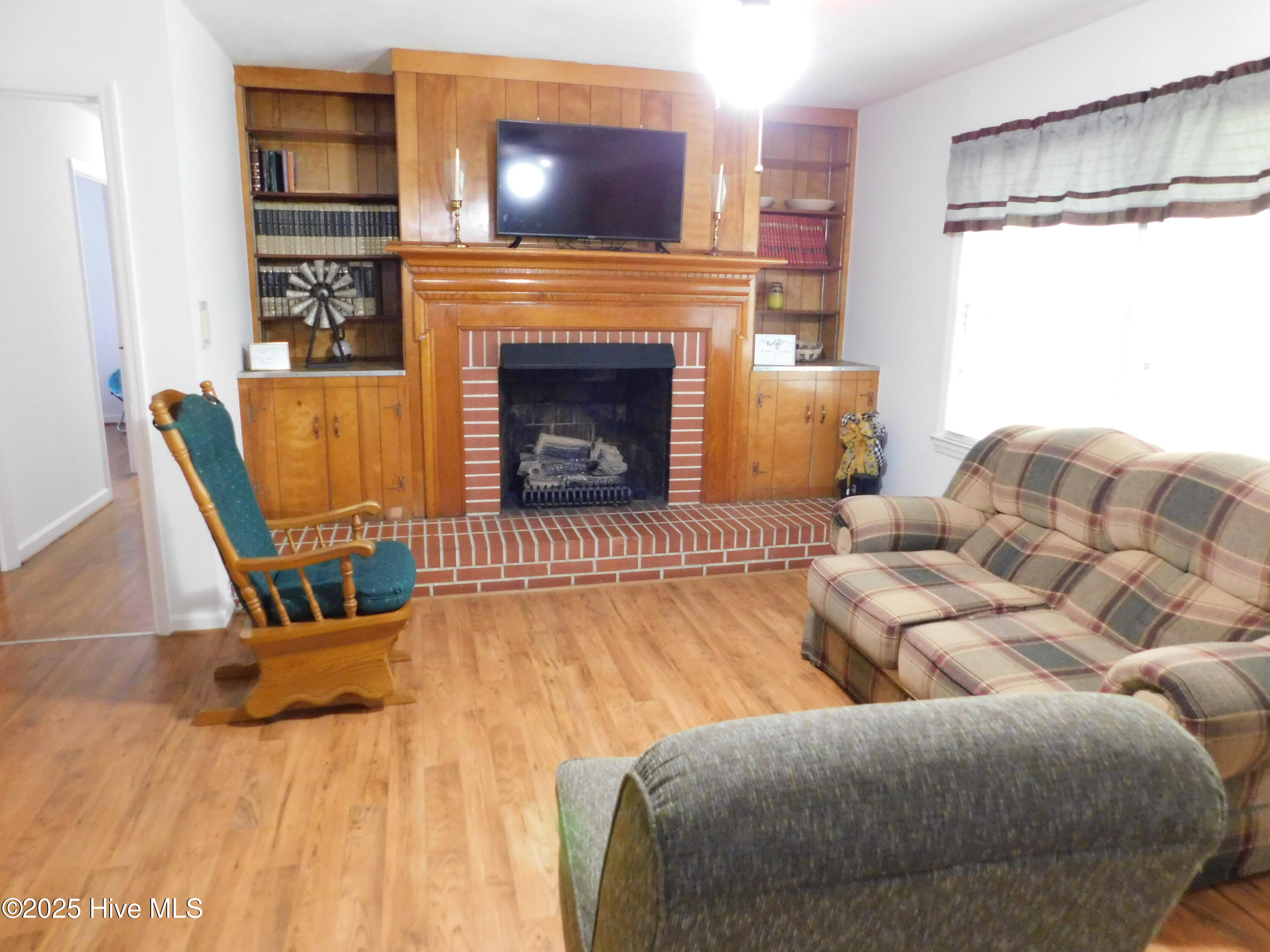 Homes for sale in Mc Coll, SC | 404 N Marlboro St, Mc Coll, SC 29570 | MLS# 100507382