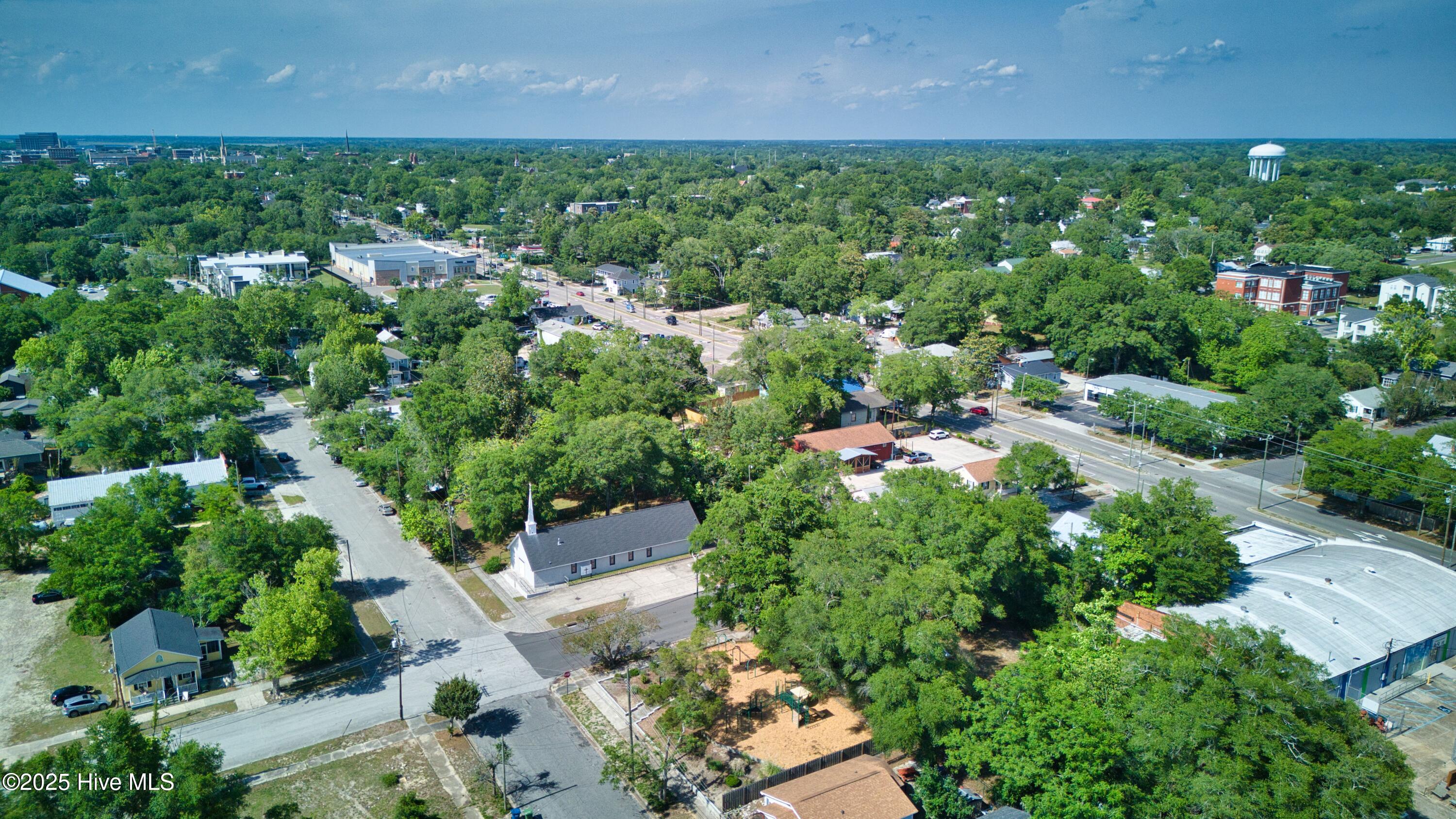 100509231 | Photo 52