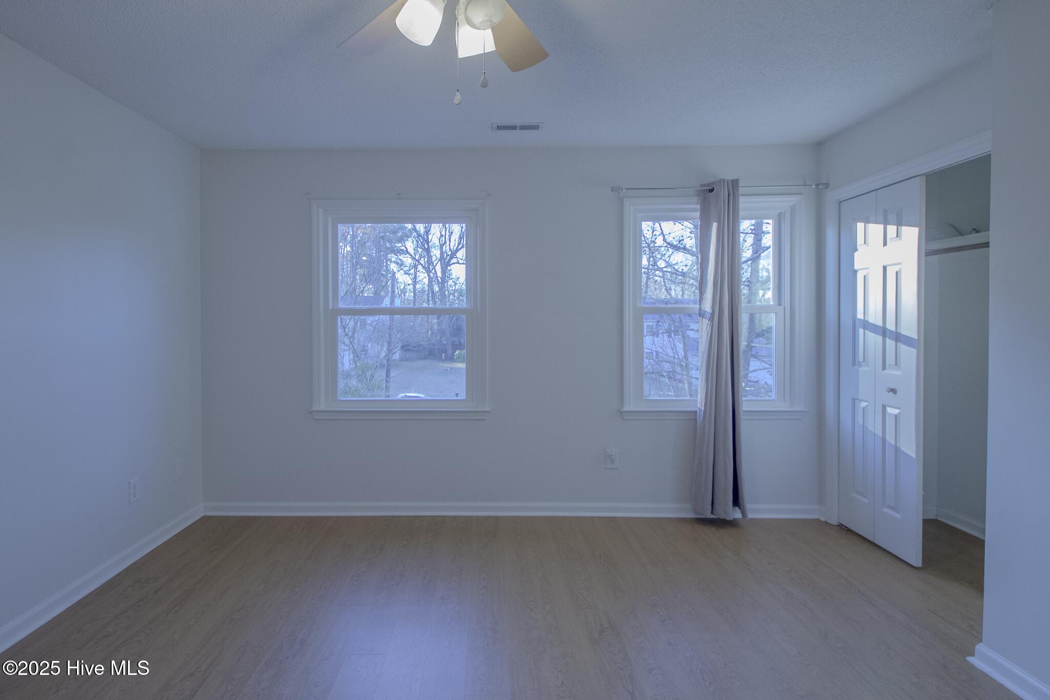 100545598 | Photo 19