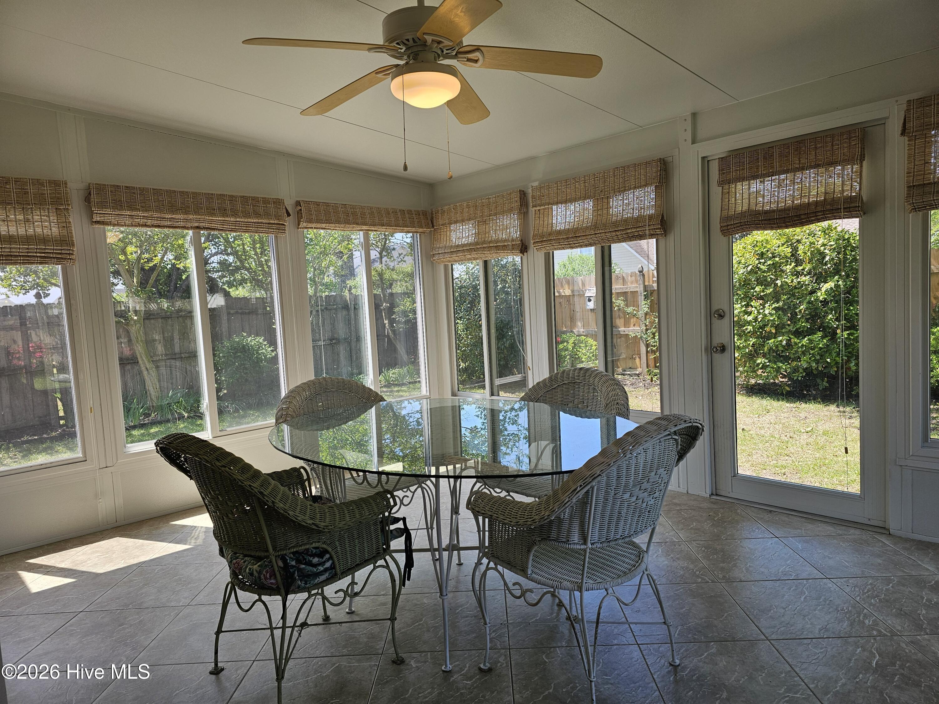 100566879 | Photo 26