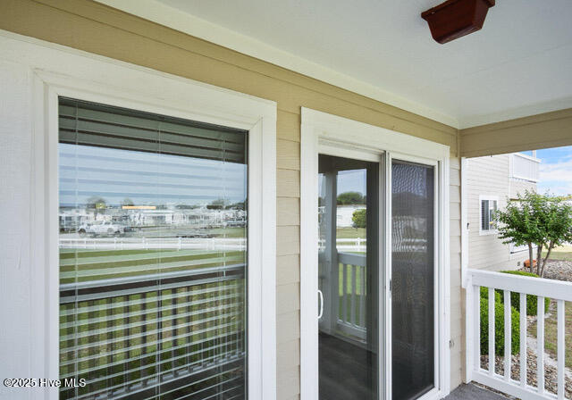 100549985 | Photo 17