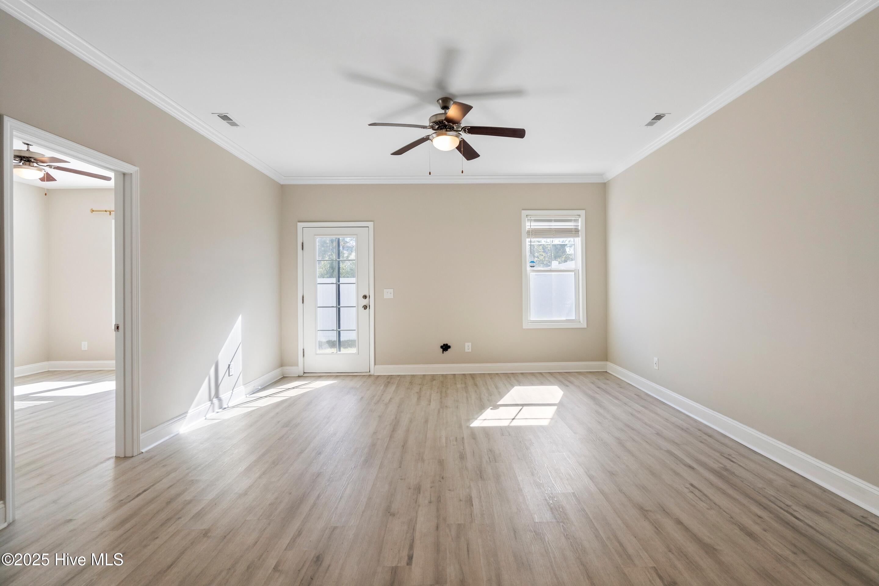 100538952 | Photo 17