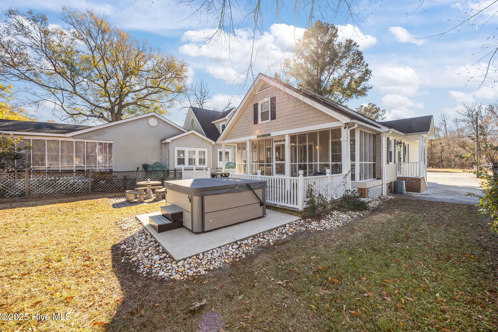 100545824 | Photo 31