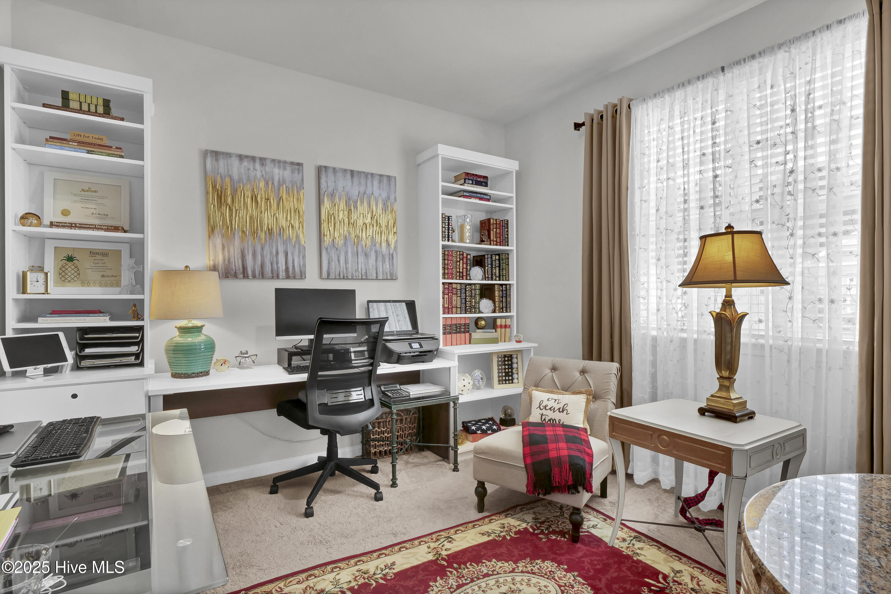 100525000 | Photo 18