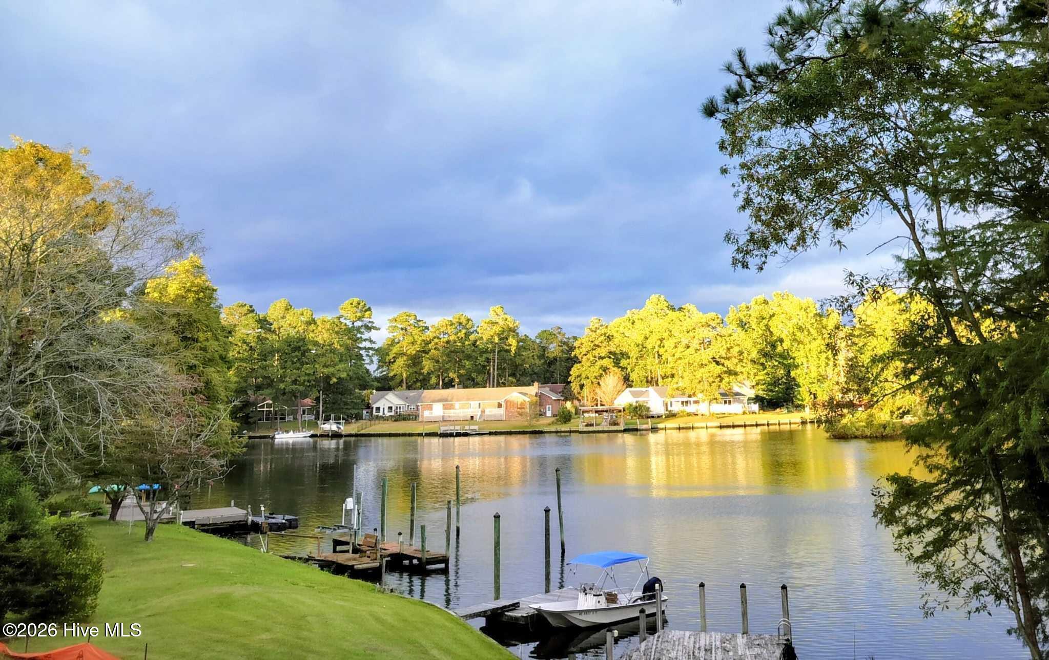 302 Plantation Drive, New Bern, NC, 28562