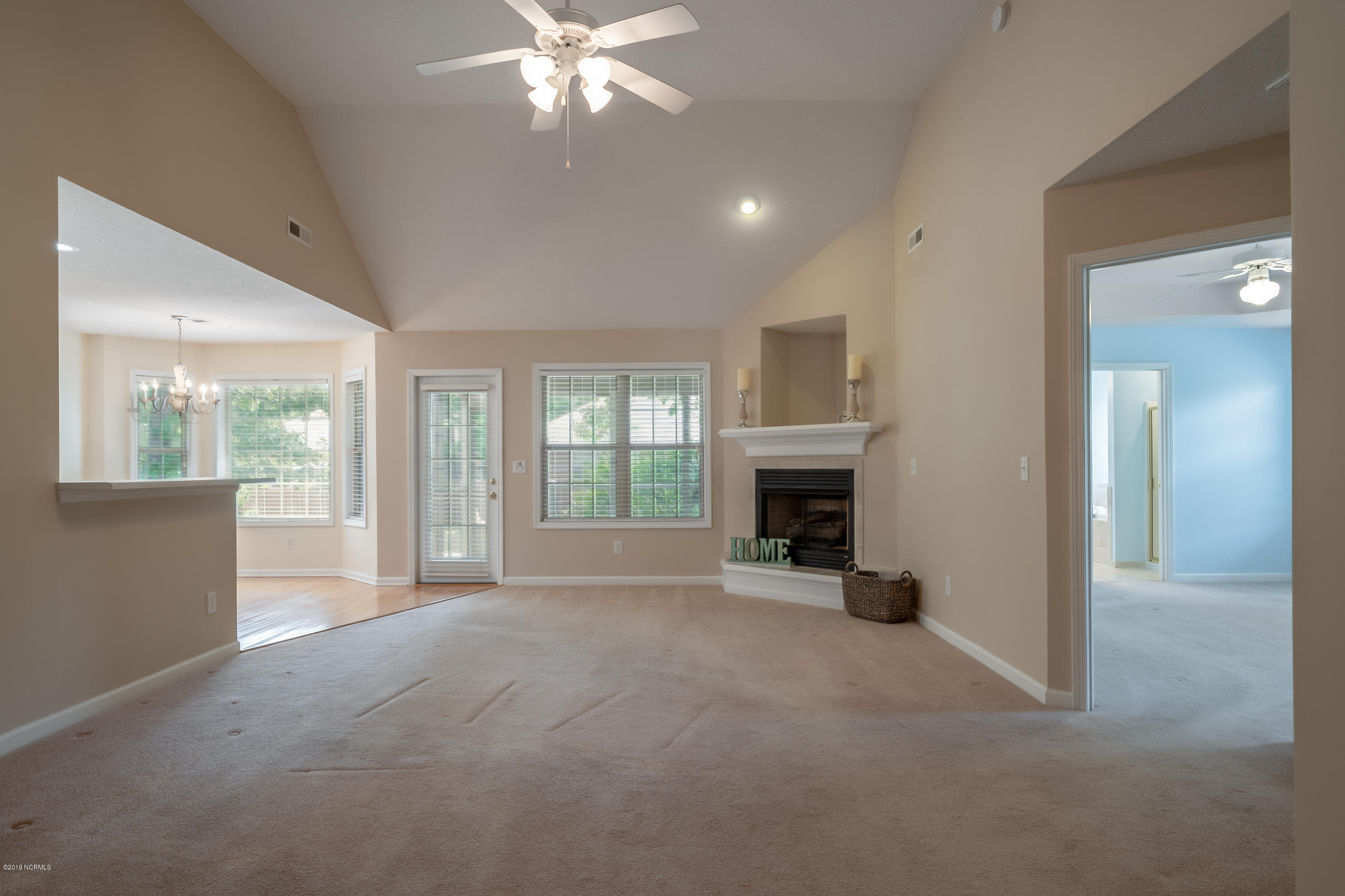 1303 Stonehaven Court-14