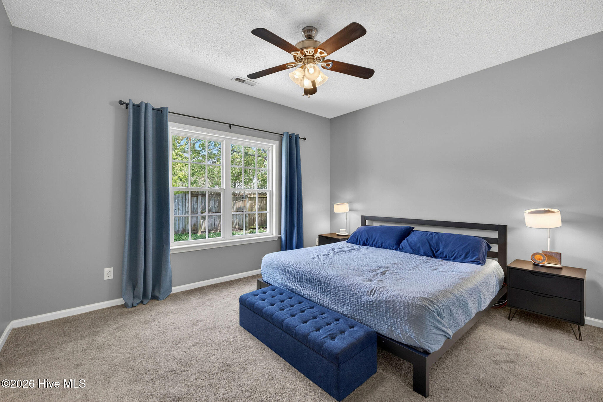 100566327 | Photo 14