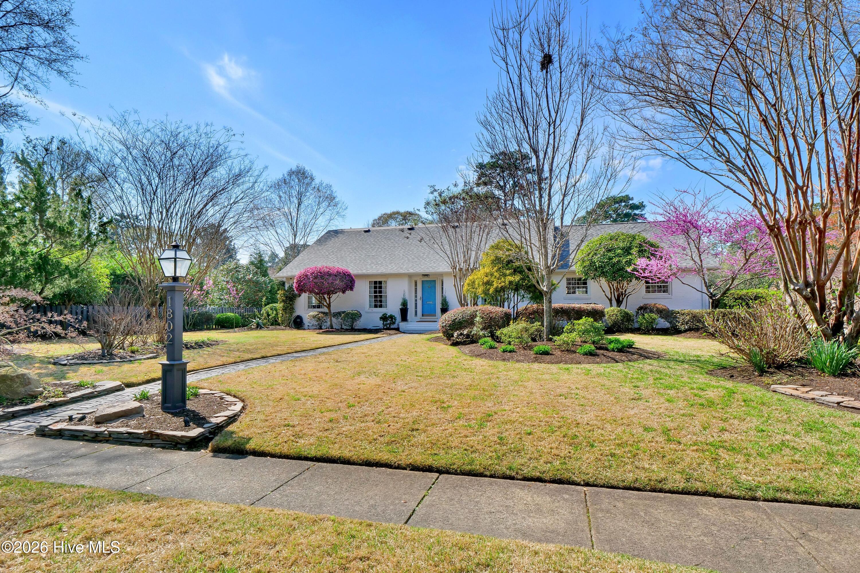 1802 Hawthorne Road, Wilmington, NC 28403 – photo 2: 003_p3144169_997