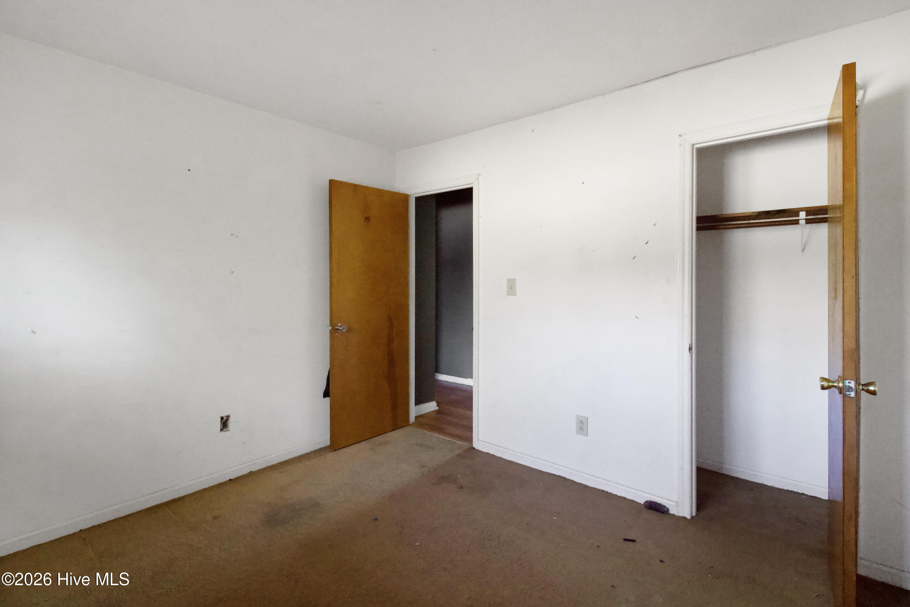 100547286 | Photo 18