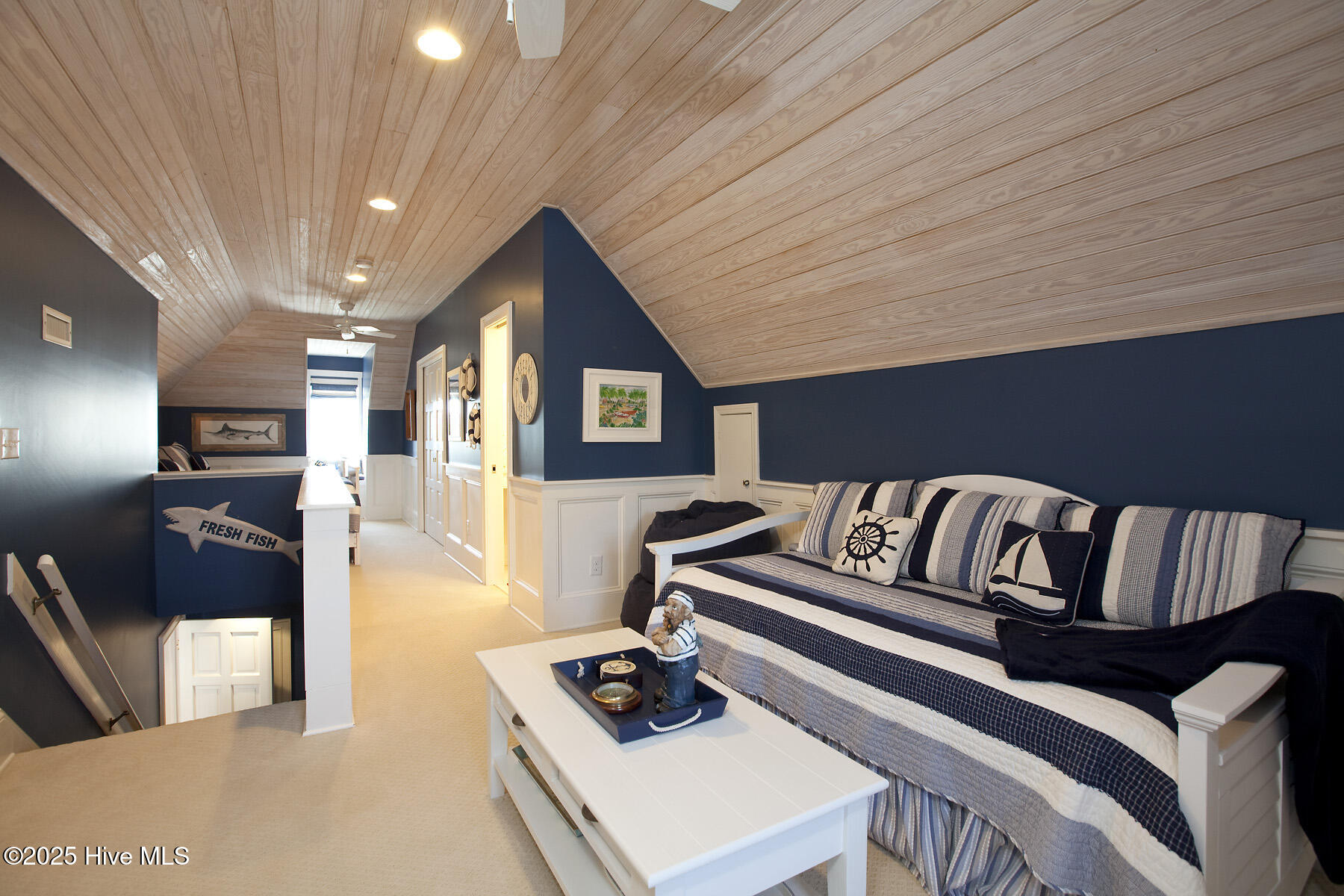 100560338 | Photo 83