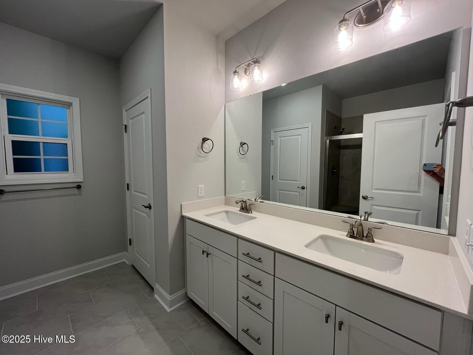 100420978 | Photo 21