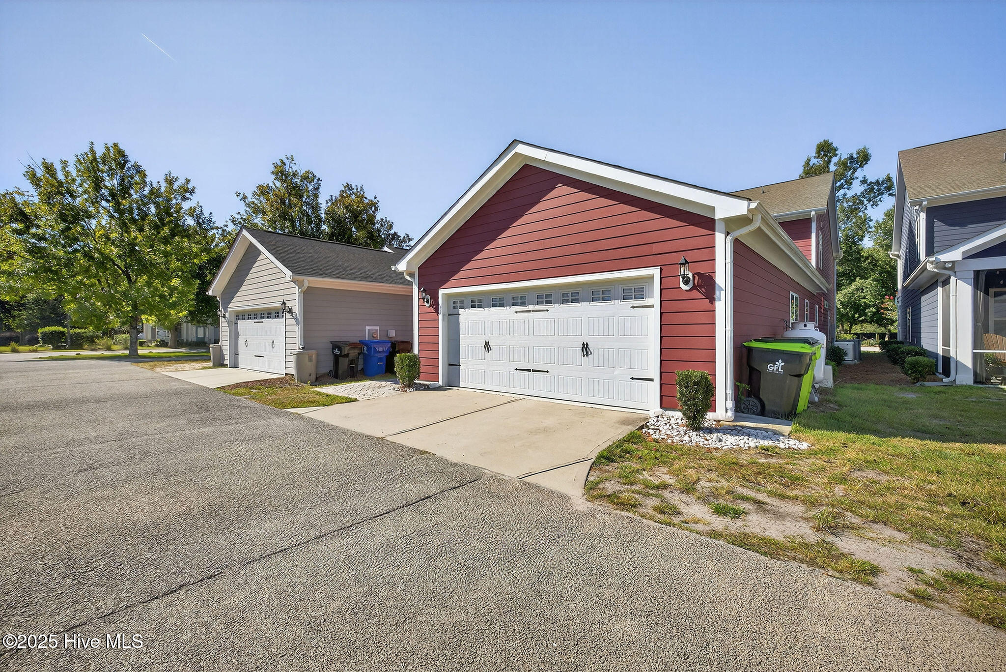 100529833 | Photo 42