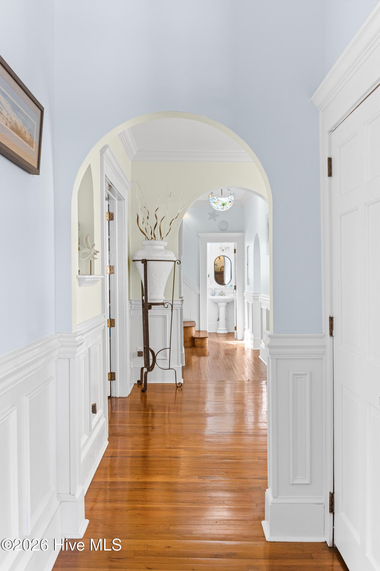 100560142 | Photo 18