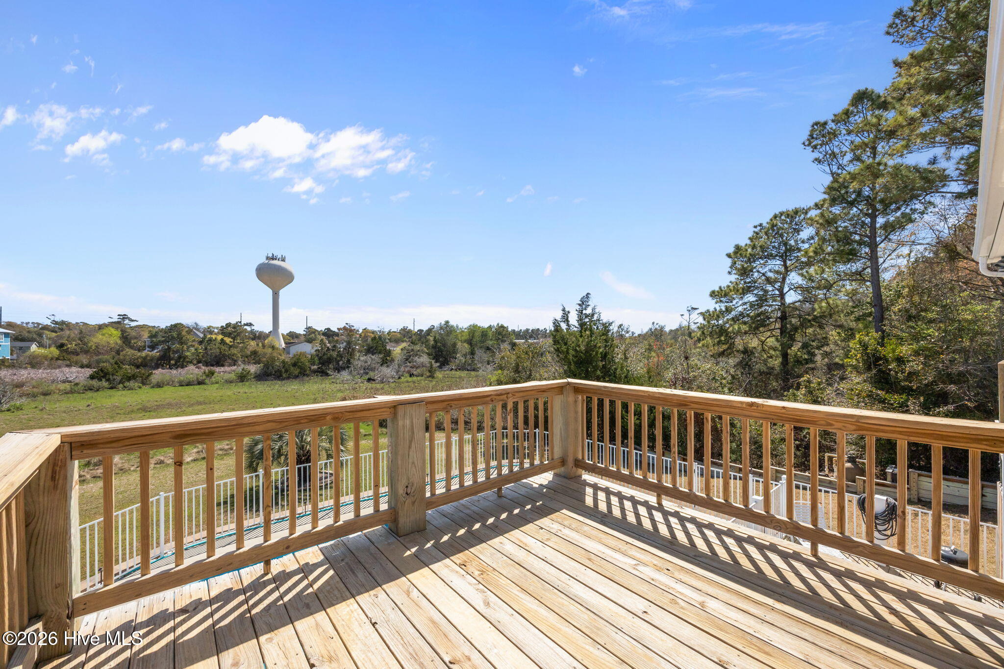 100561792 | Photo 45