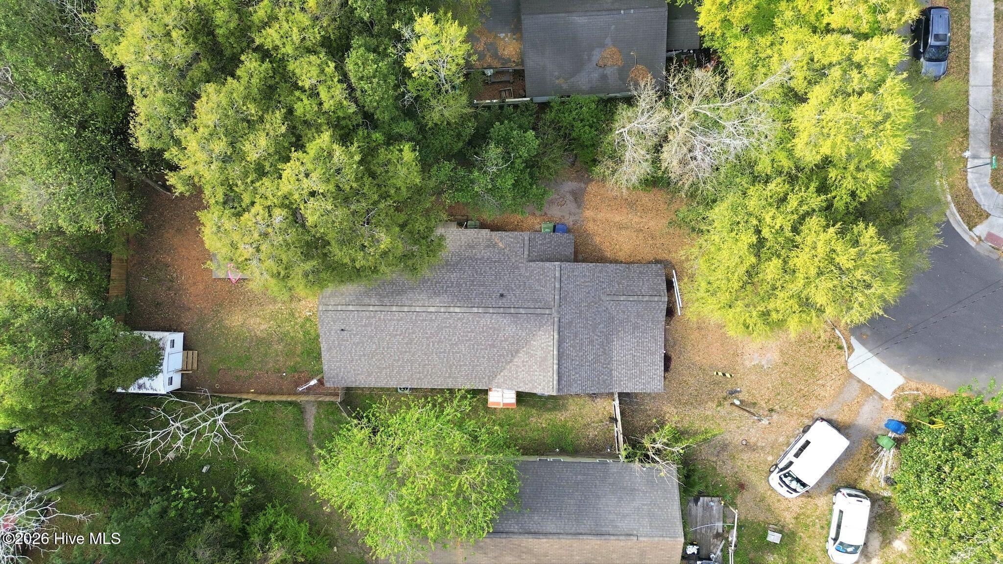 100564510 | Photo 62