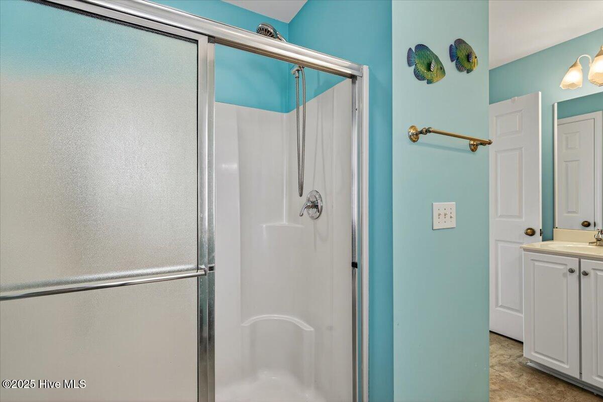 100523553 | Photo 22