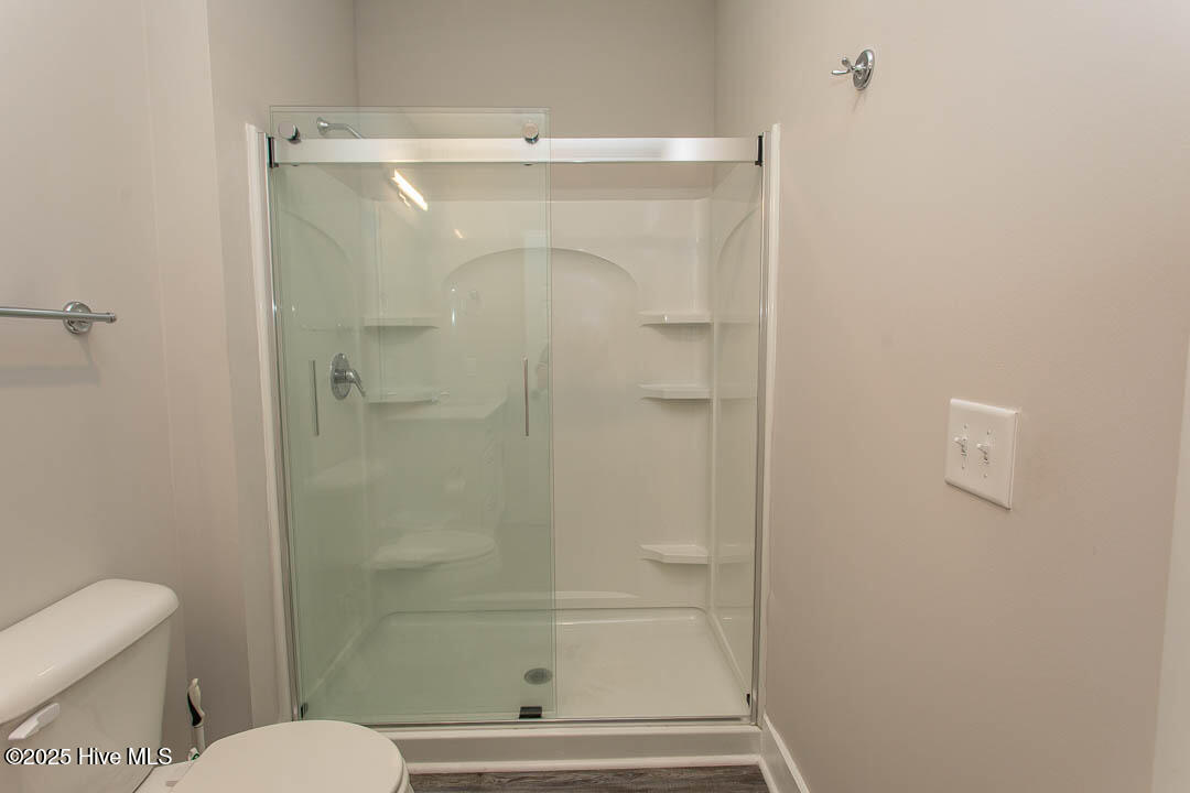 100511795 | Photo 17