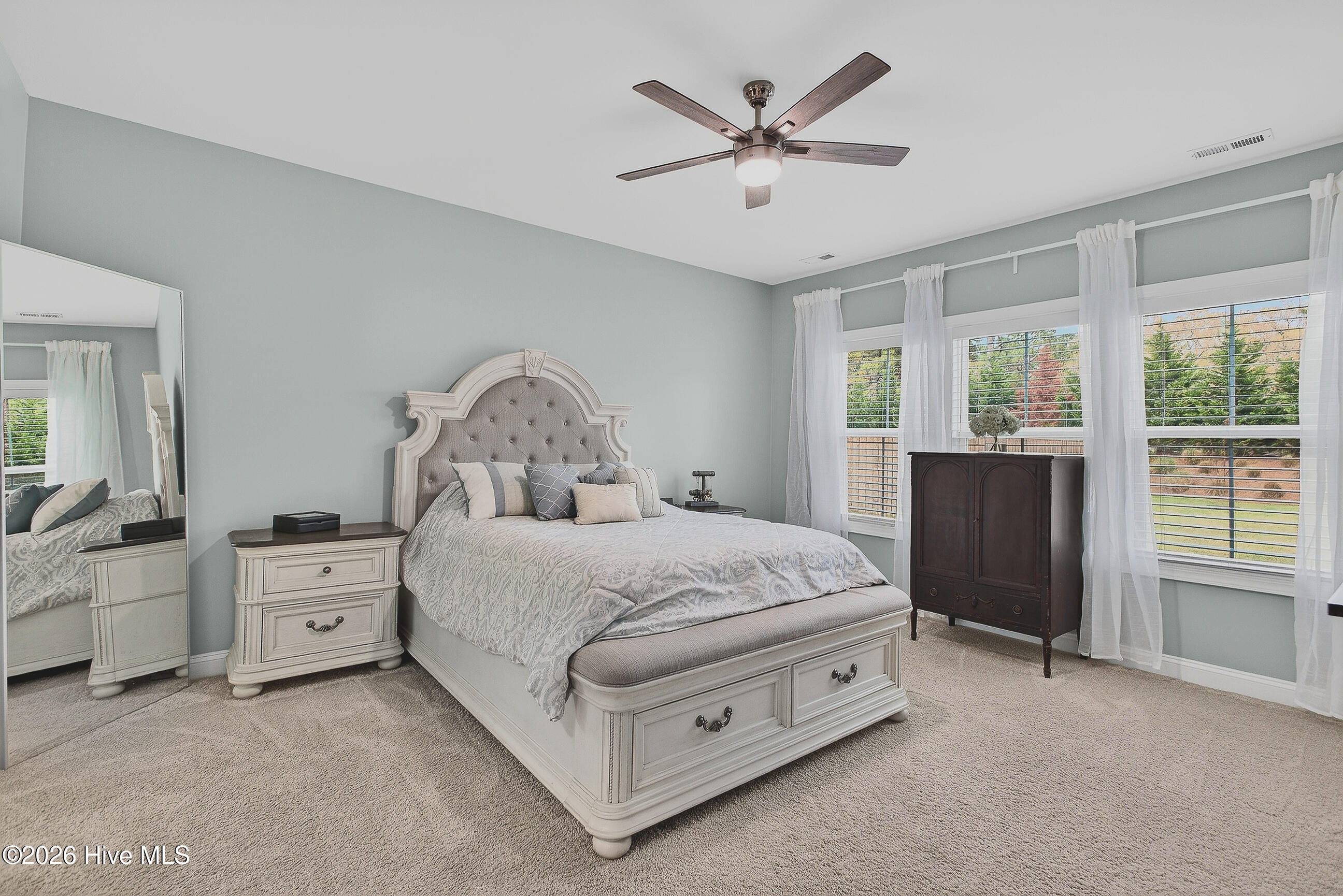 100563505 | Photo 19