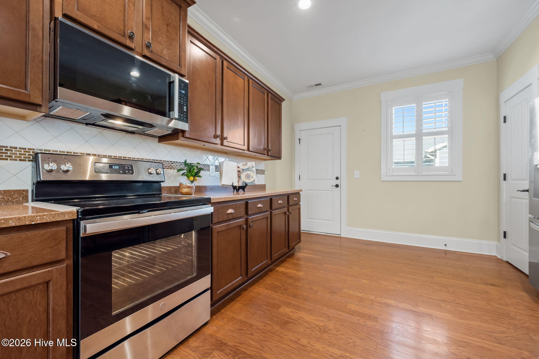 100569497 | Photo 16