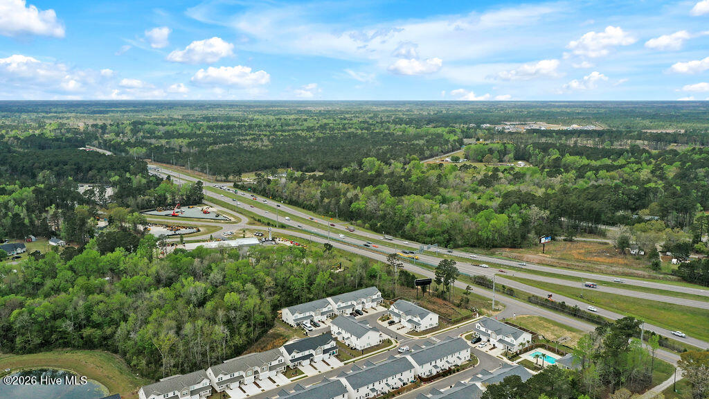 100565667 | Photo 43