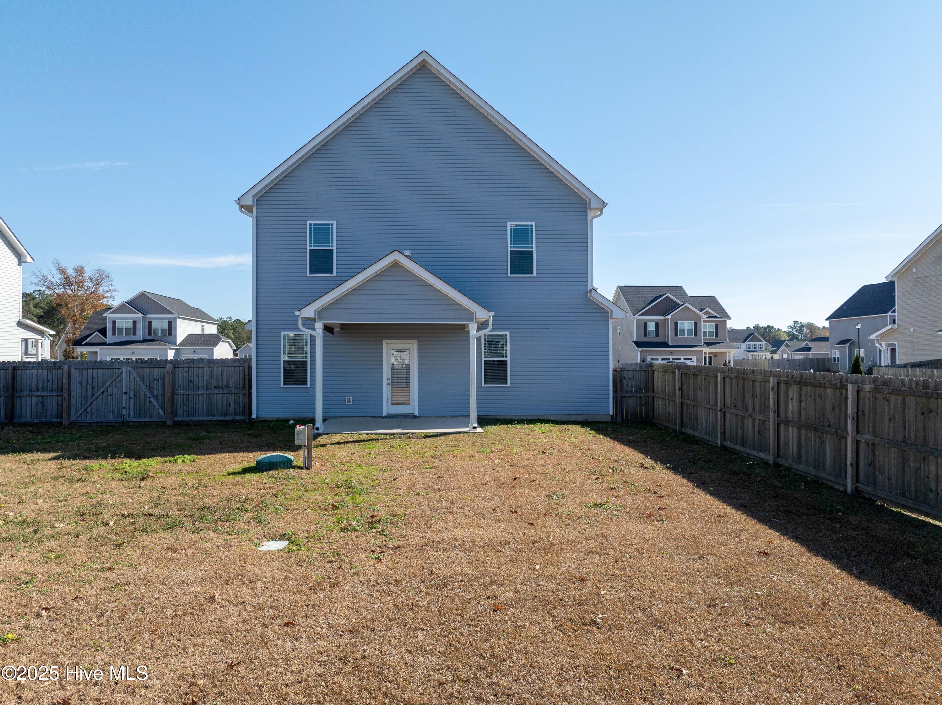 100545262 | Photo 38