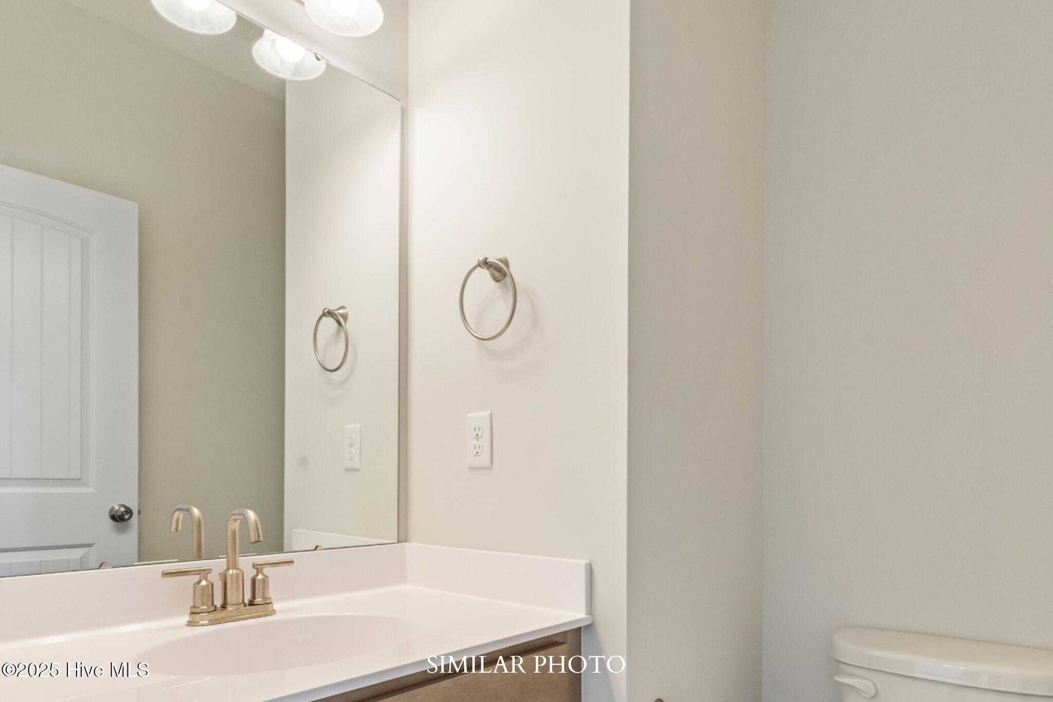 100545471 | Photo 19