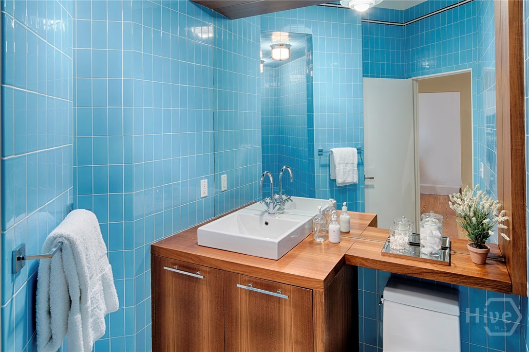 232 E Broughton Street, Savannah, GA, 31401