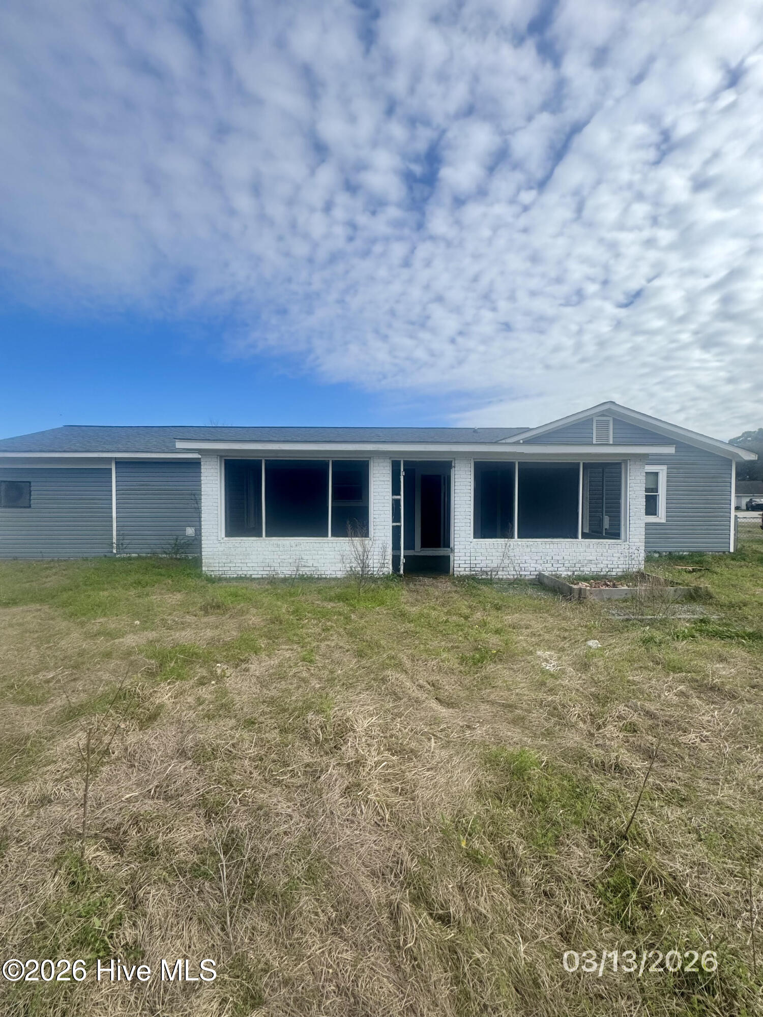 203 W Volant Street, Hubert, NC, 28539