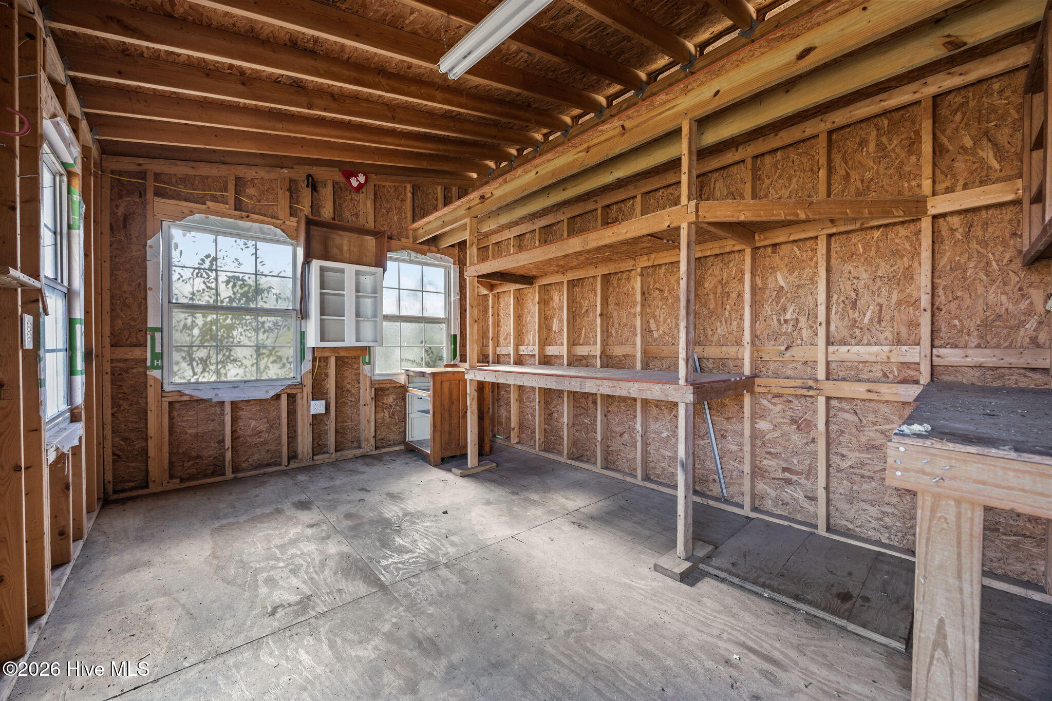 100549992 | Photo 31