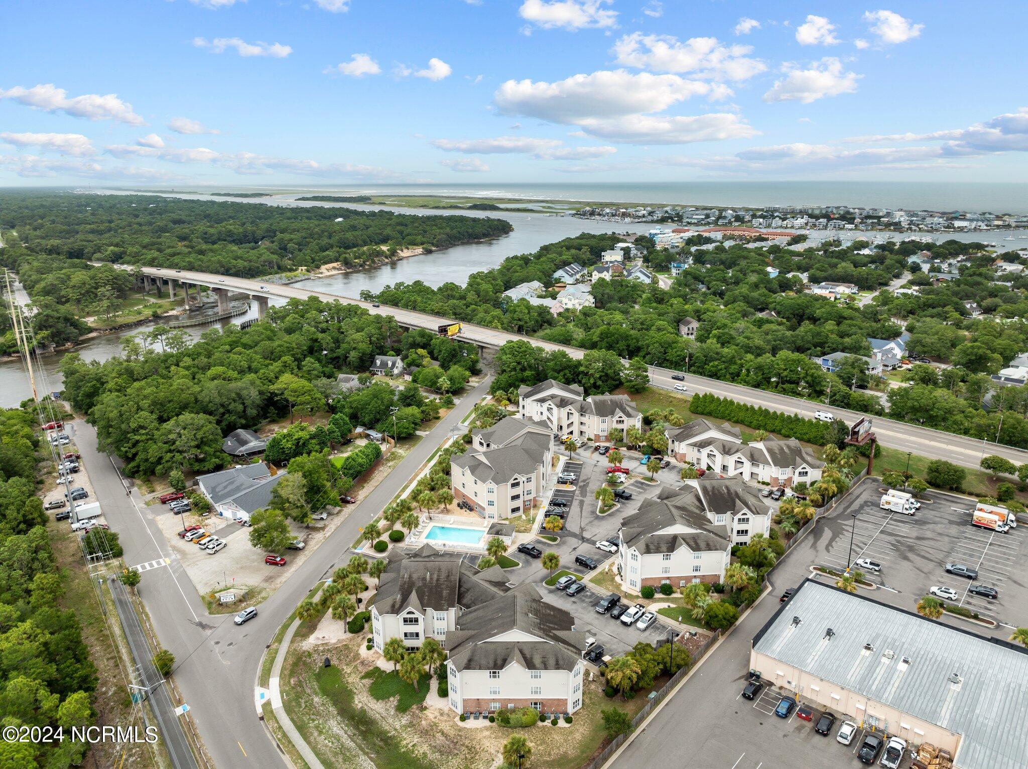 100537994 | Photo 46