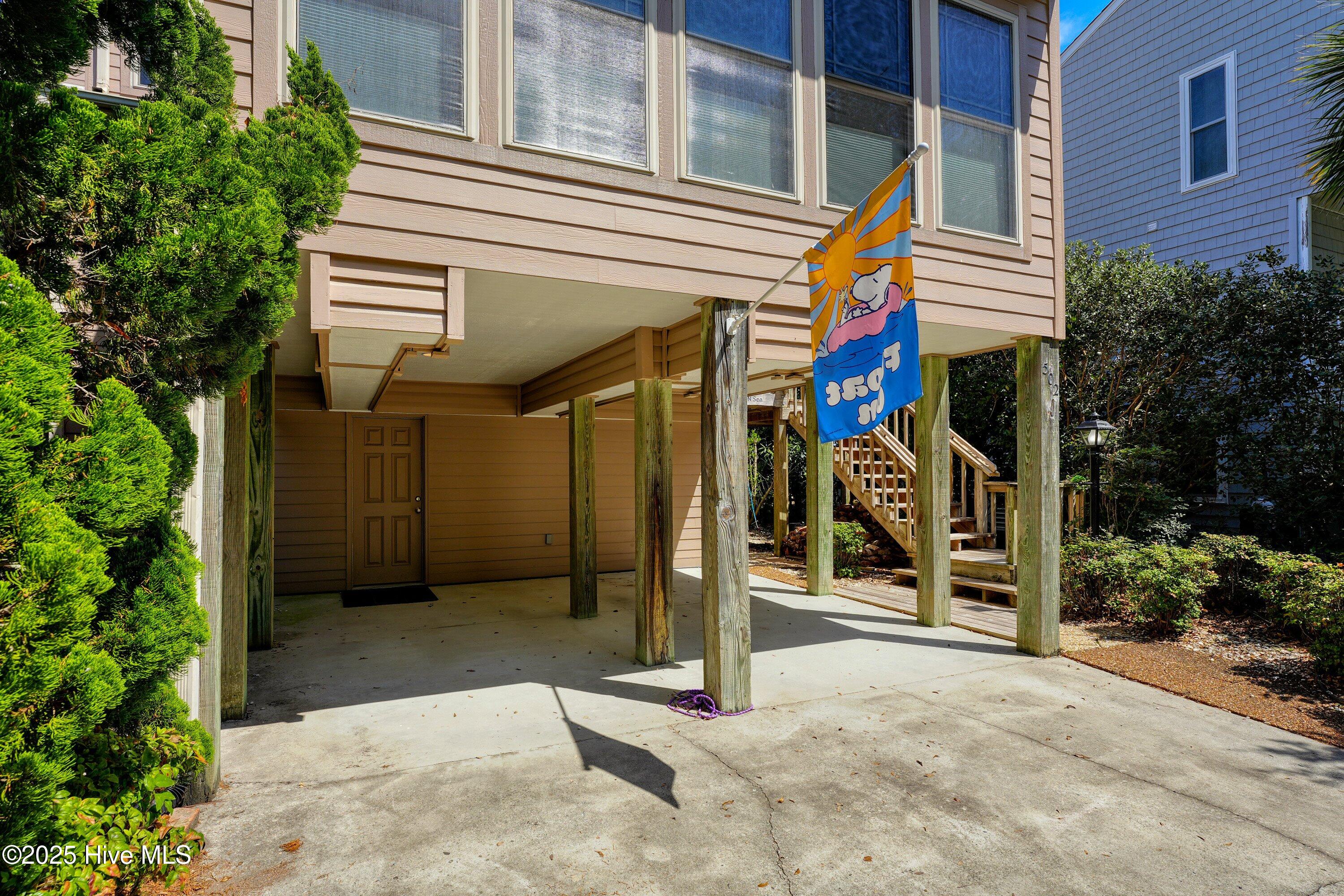 100522322 | Photo 33