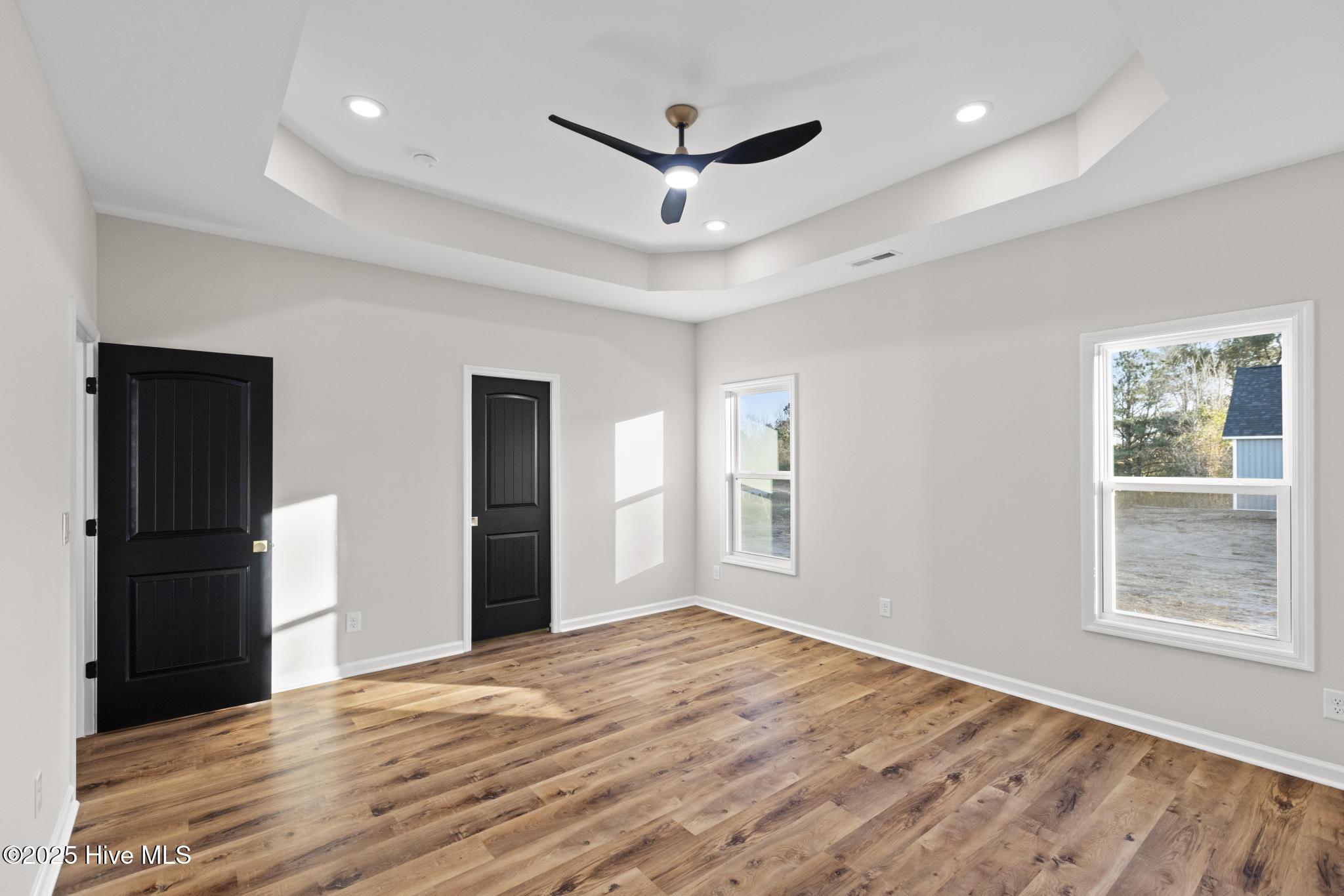 100551416 | Photo 21