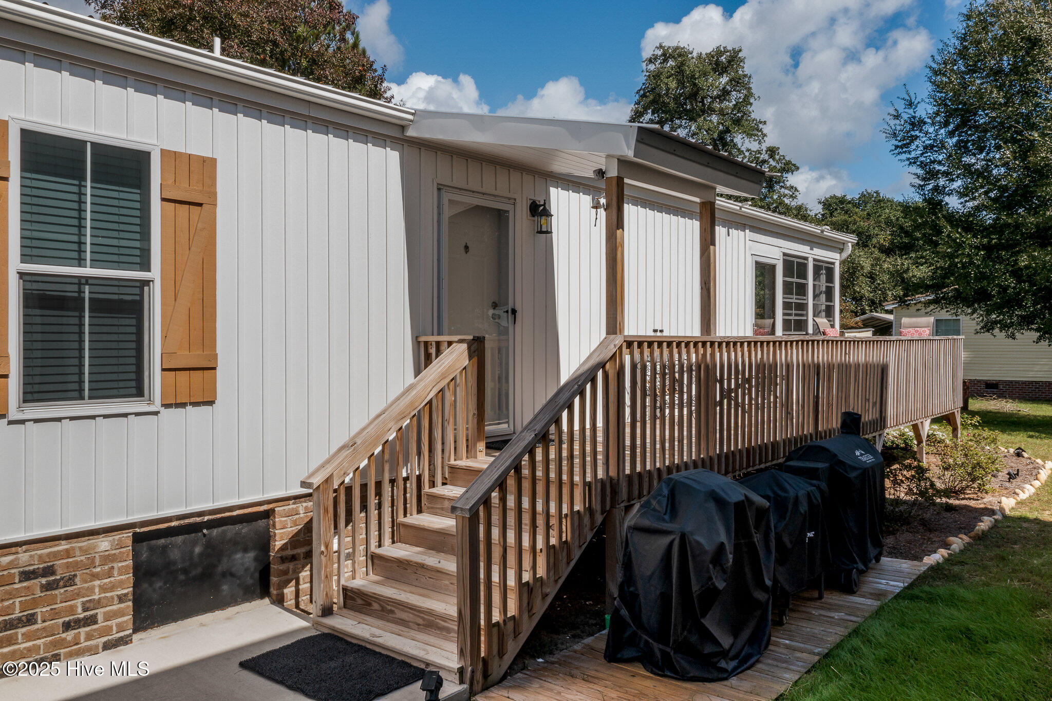 100535195 | Photo 37