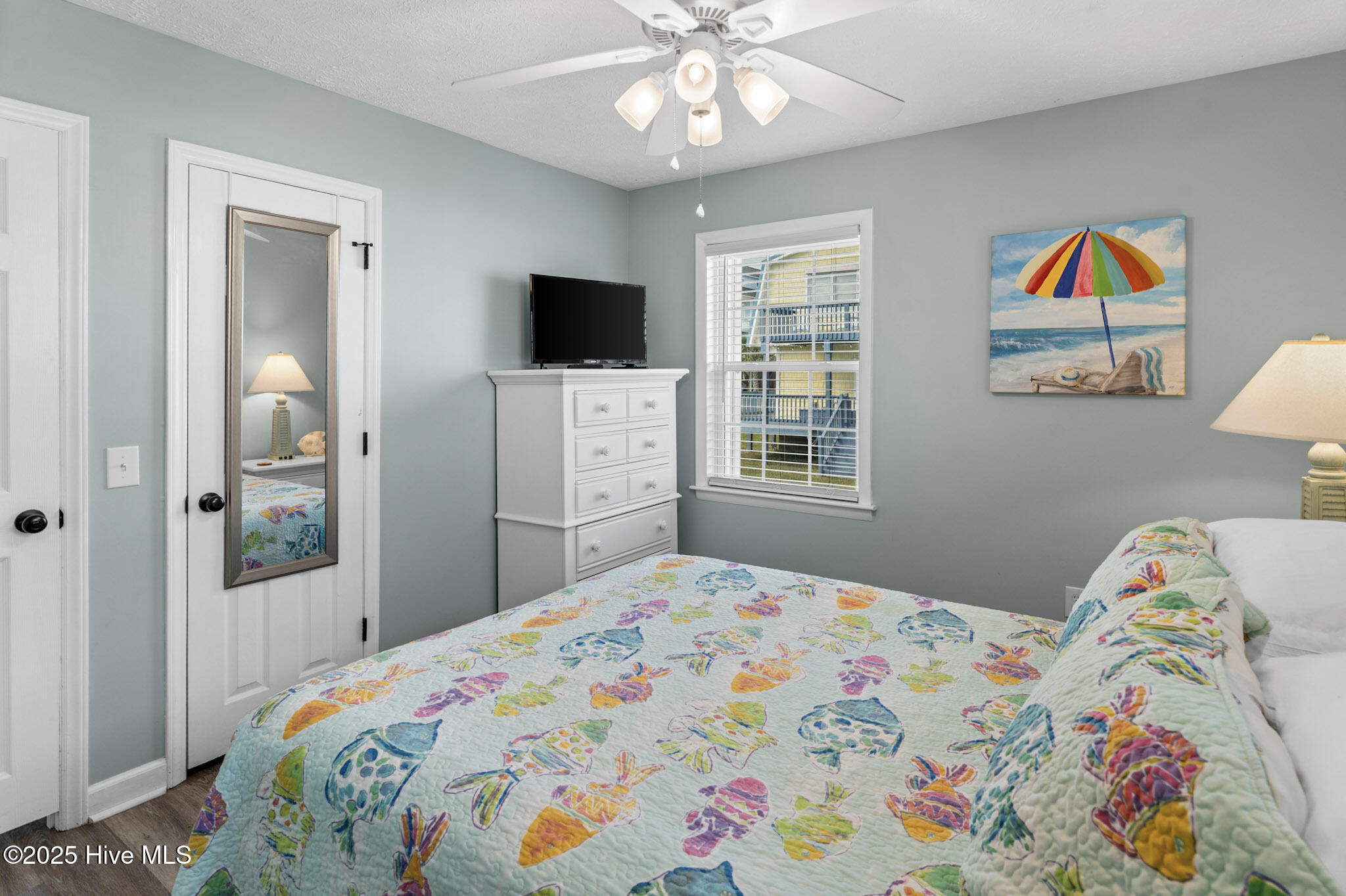 100543020 | Photo 11